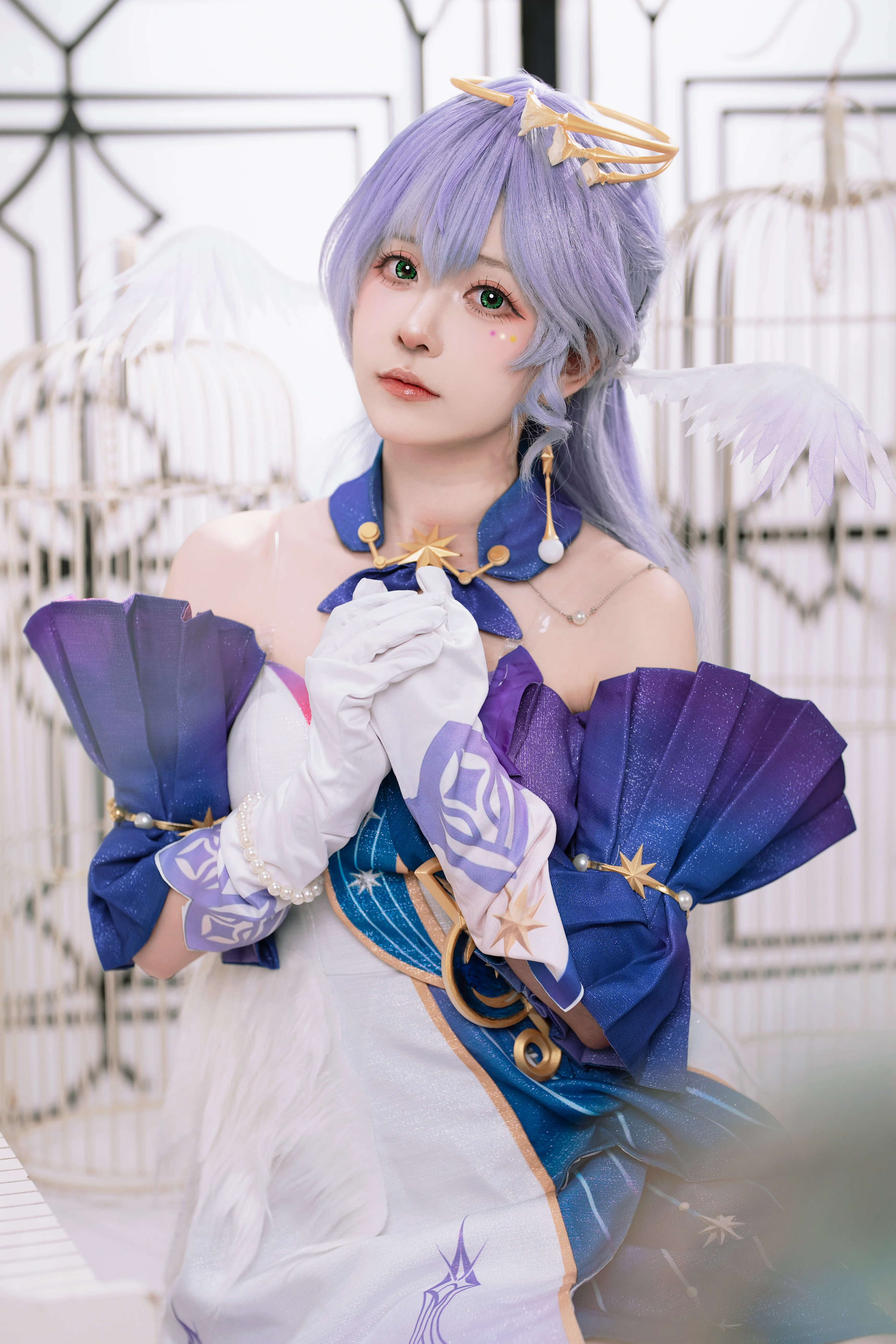 【知更鸟cos】《崩坏星穹铁道》白钢琴前的安静聆听 - 第 9 张