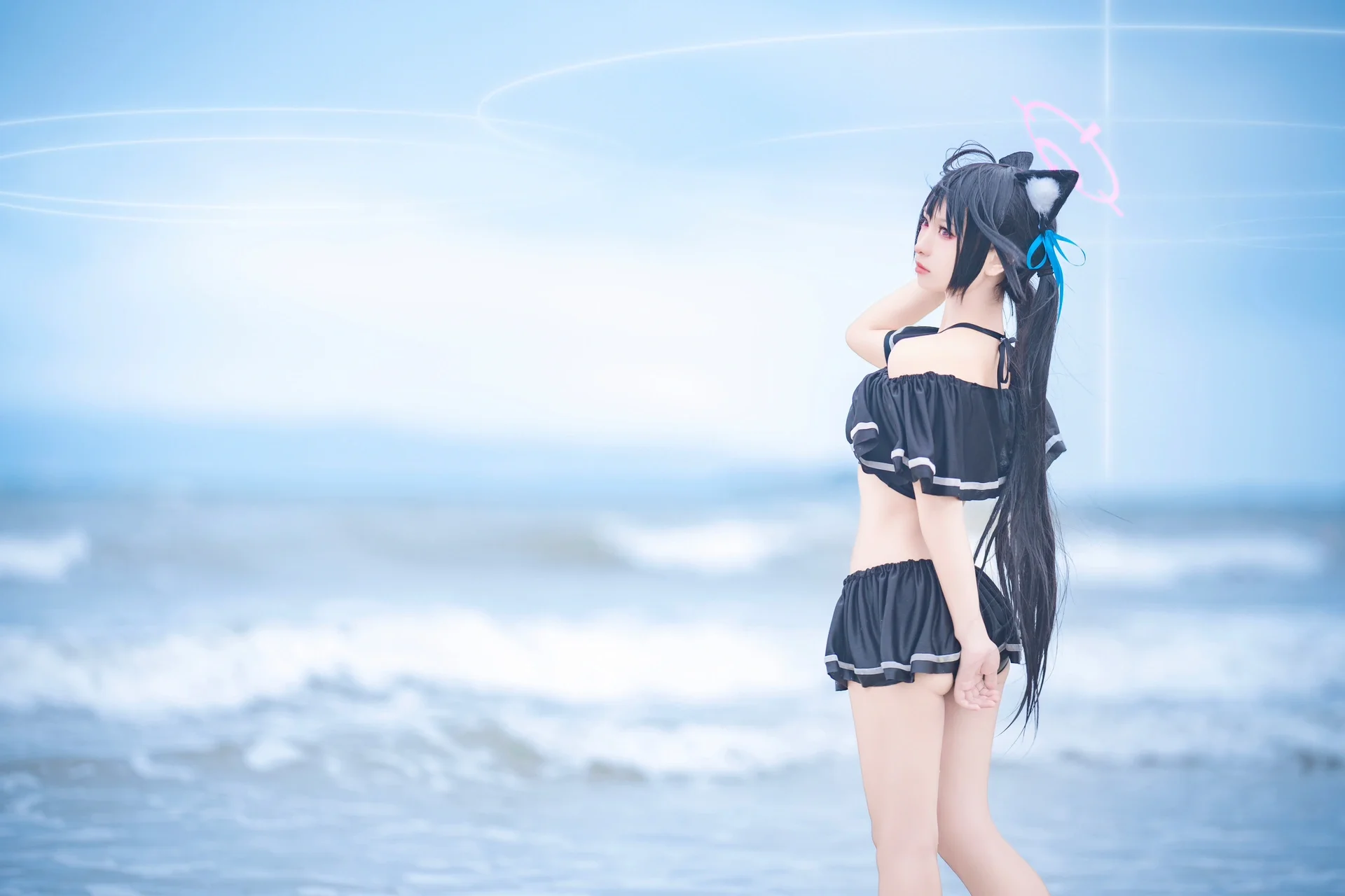 【黑见芹香cos】蔚蓝档案夏日海滩，泳装猫猫的清凉时刻 - 第 2 张