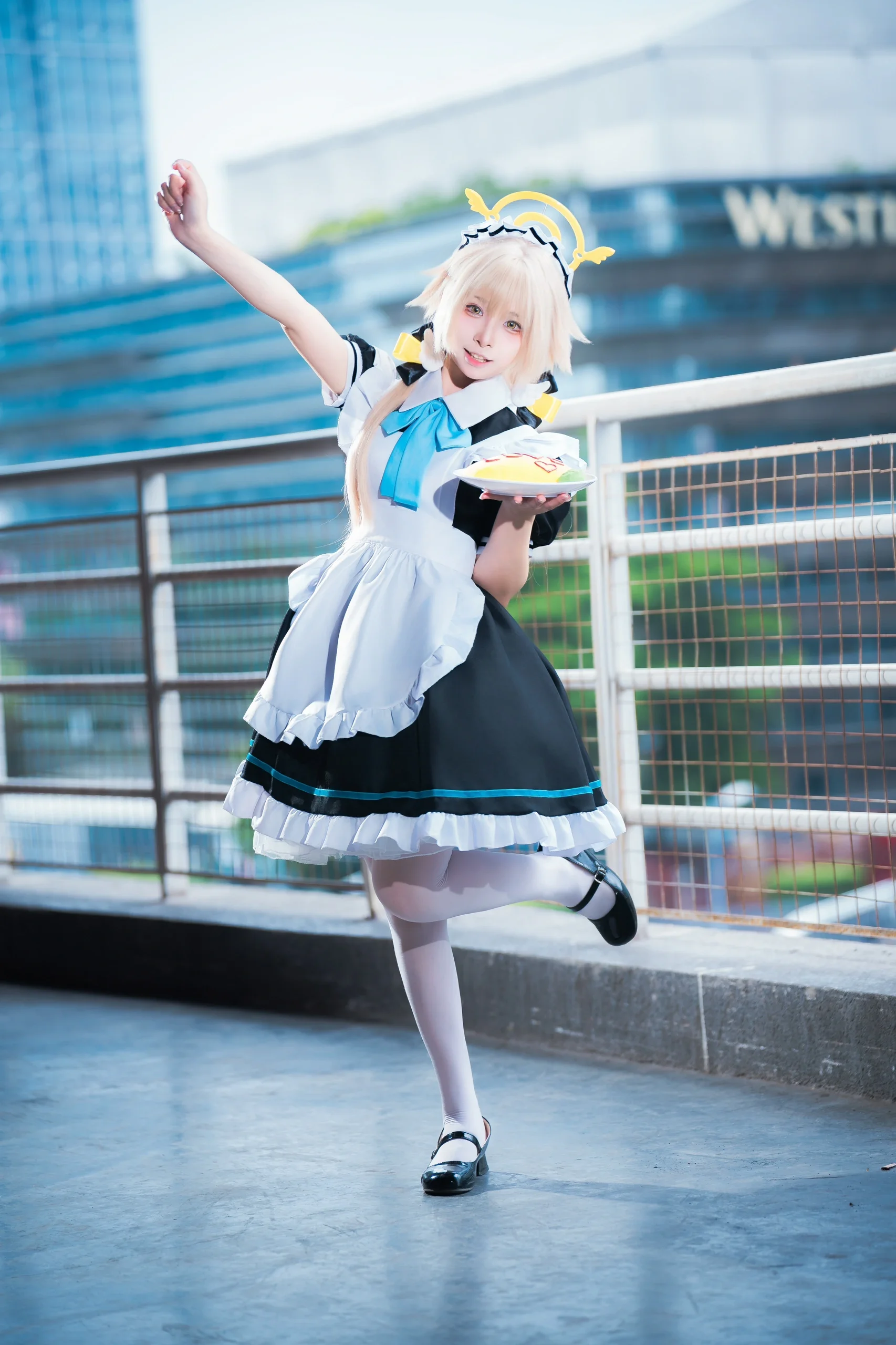 【阿慈谷日富美cos】蔚蓝档案的甜品时间，一场明亮的外拍记录 - 第 2 张