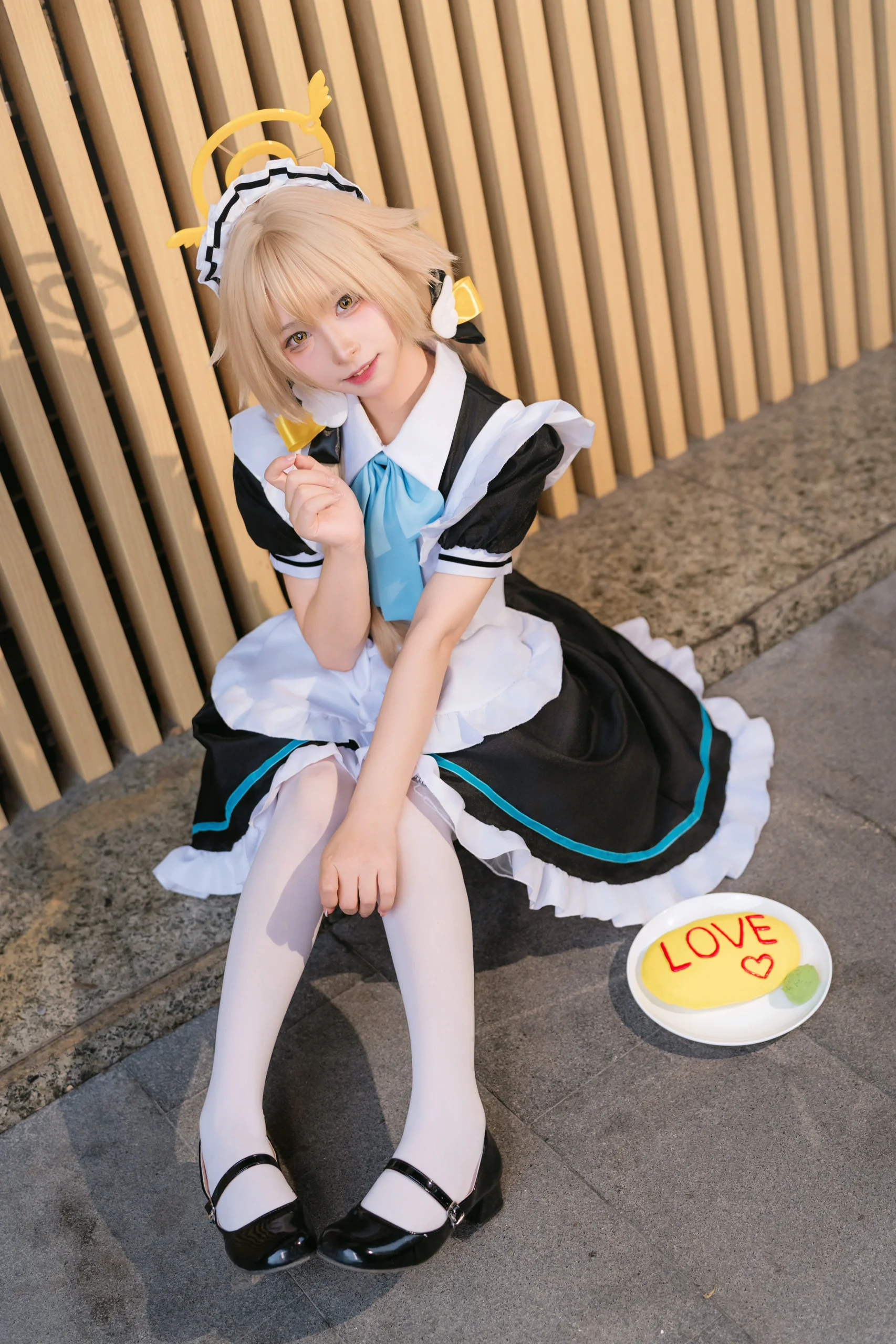 【阿慈谷日富美cos】蔚蓝档案里的女仆日常，广州萤火虫漫展现场营业 - 第 4 张