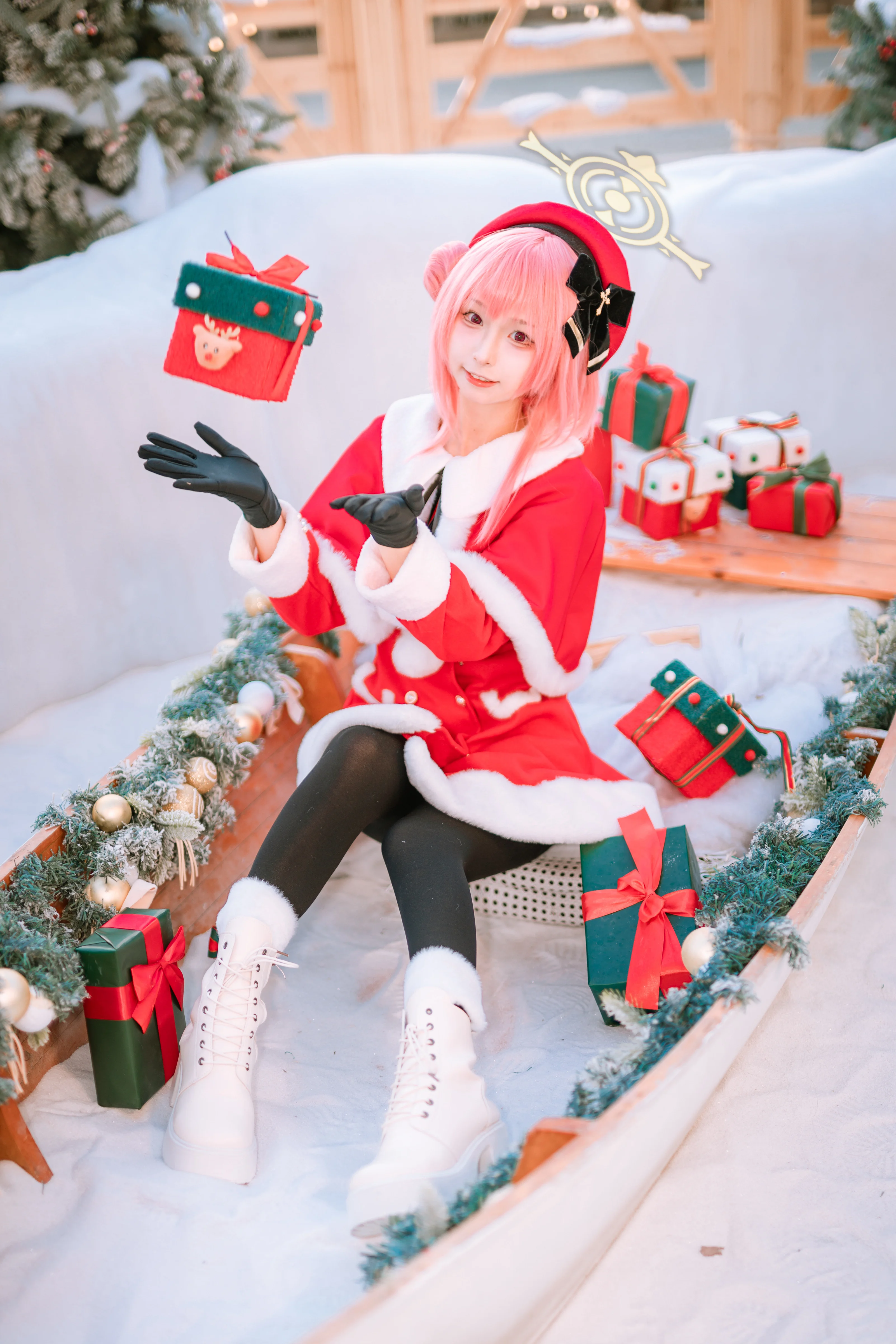 【蔚蓝档案鹫见芹娜cos】想和sensei一起过个红色圣诞 - 第 3 张