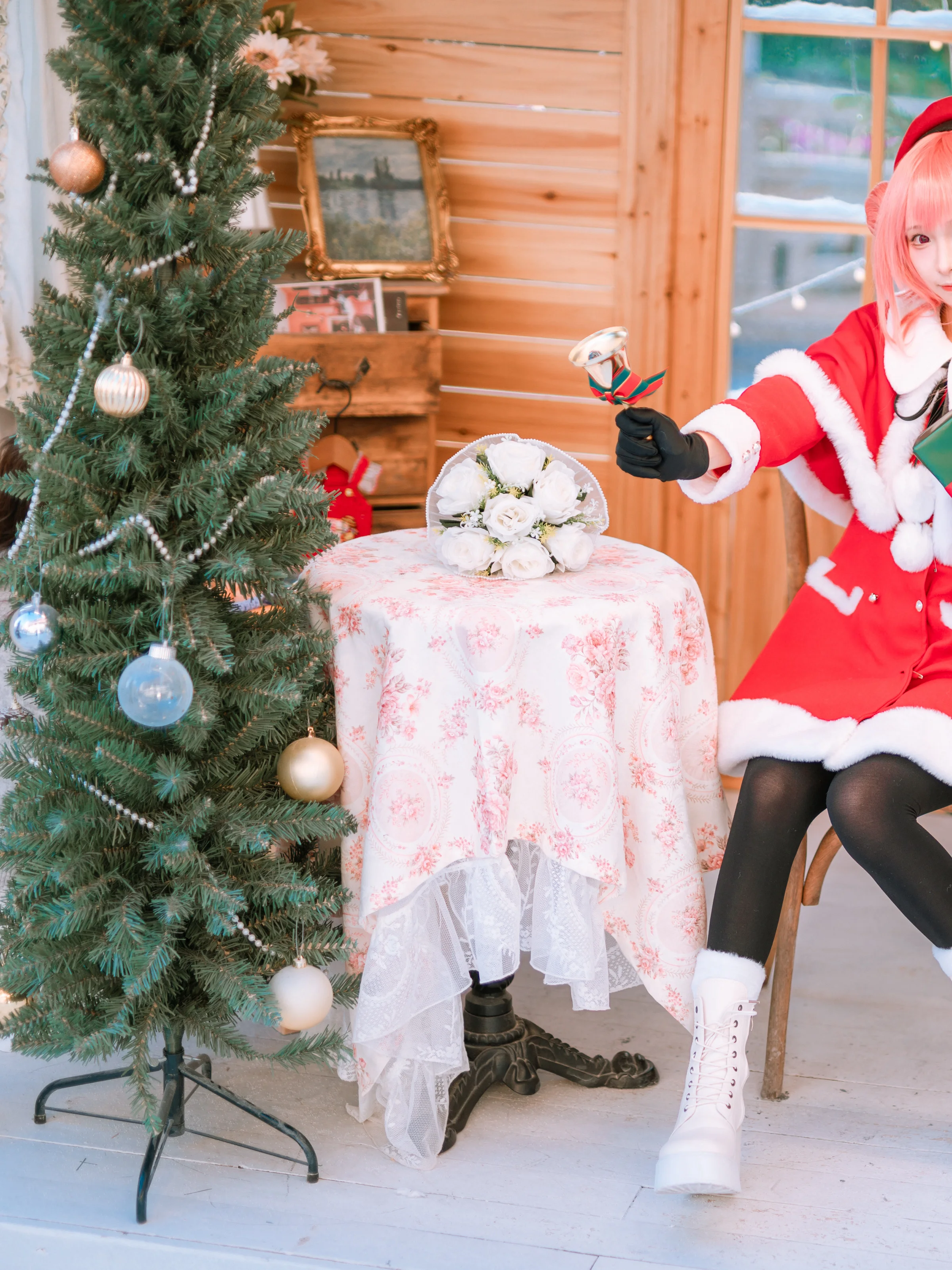 【蔚蓝档案鹫见芹娜cos】想和sensei一起过个红色圣诞 - 第 4 张