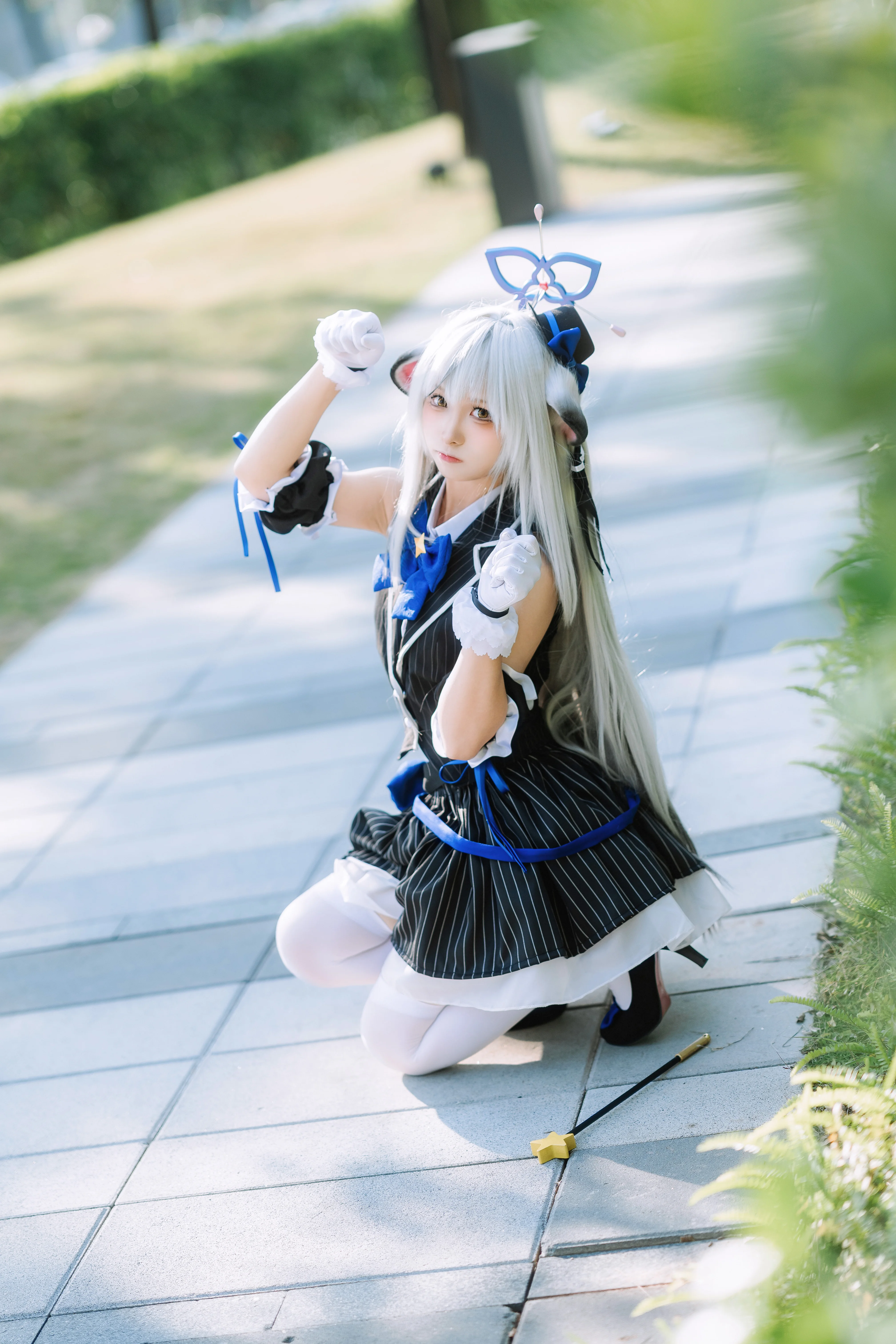 【春原心奈cos】蔚蓝档案魔法少女春原心奈户外写真 - 第 2 张