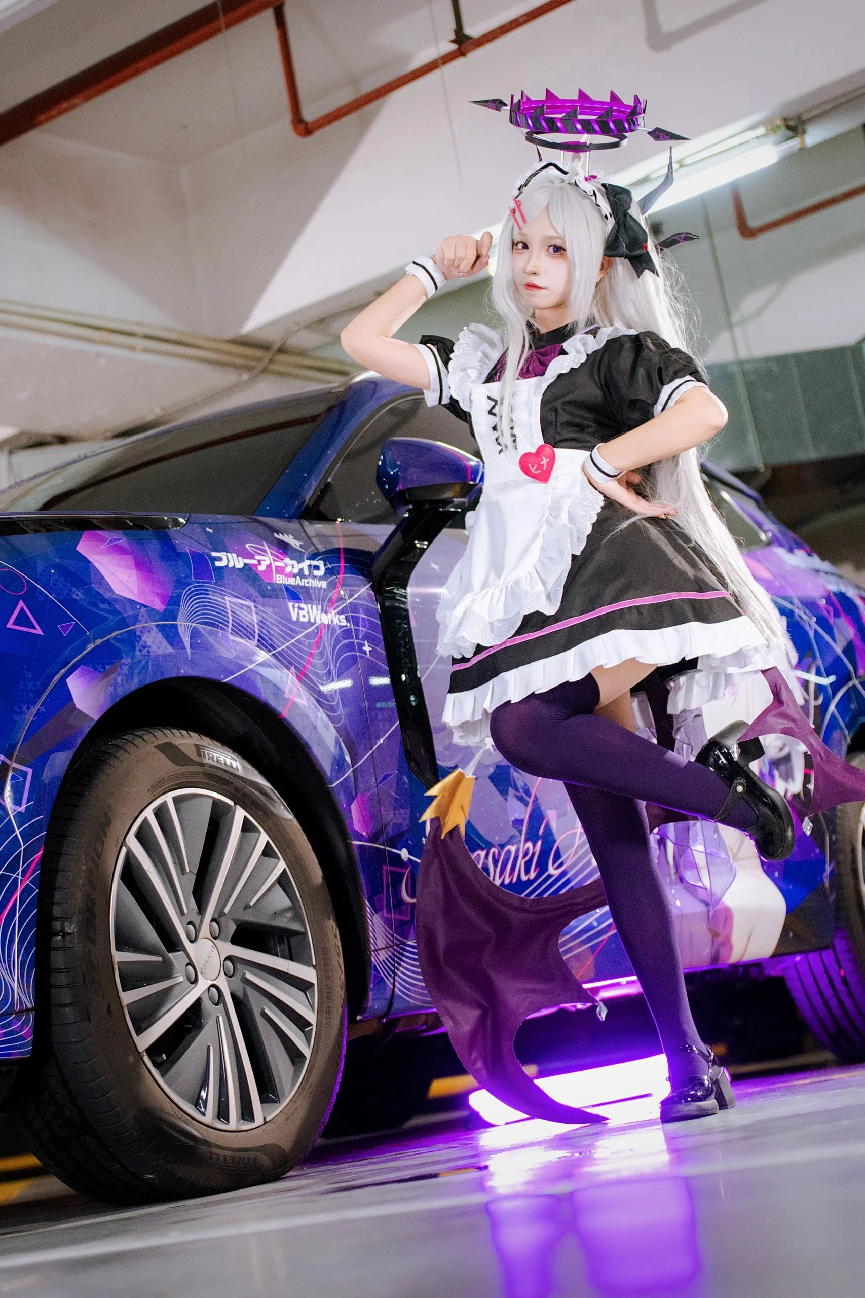 【空崎日奈cos】紫色痛车与女仆装的完美搭配