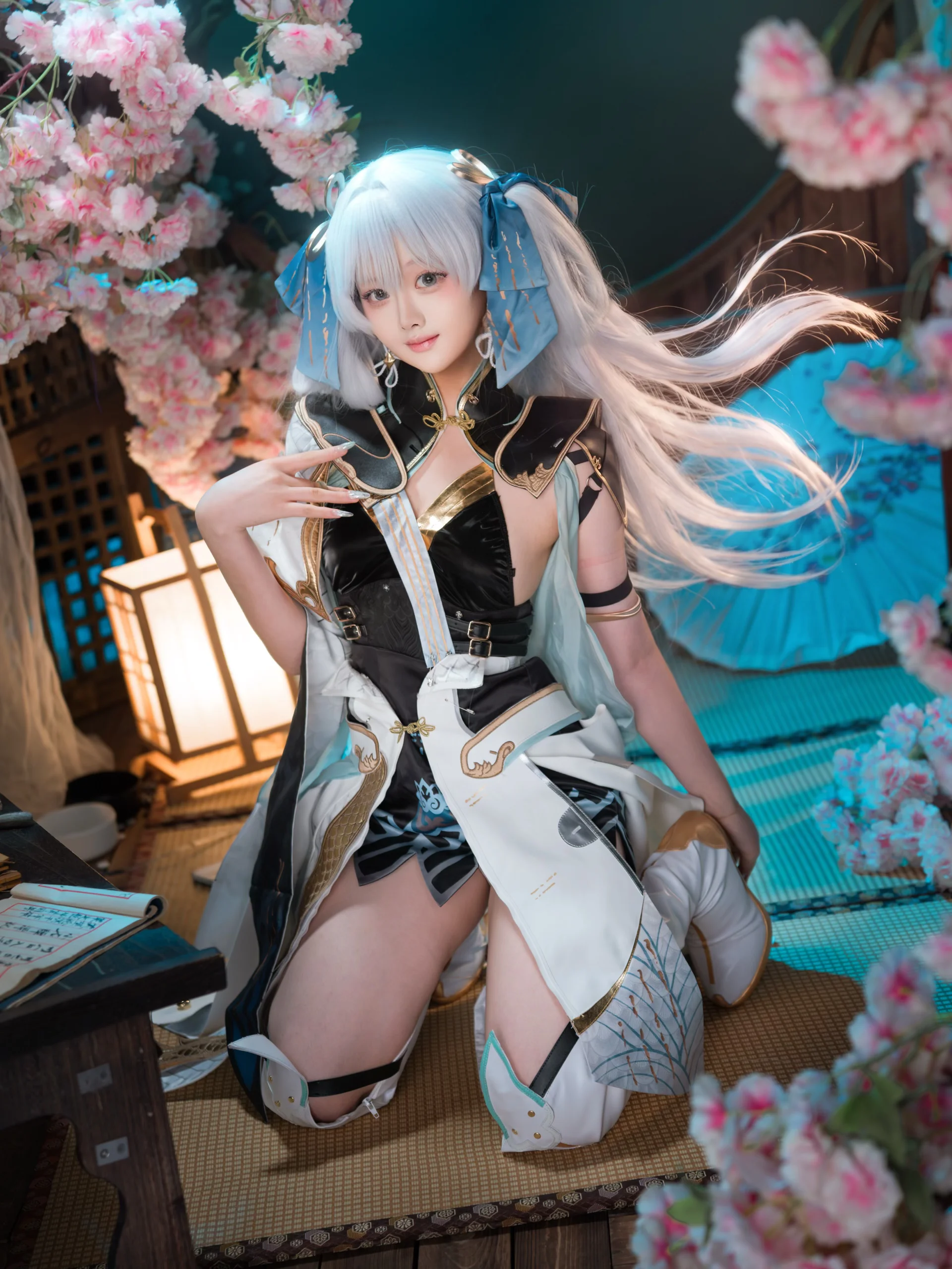 【今汐cos】这套黑白金战斗服的棚拍与日常视角记录