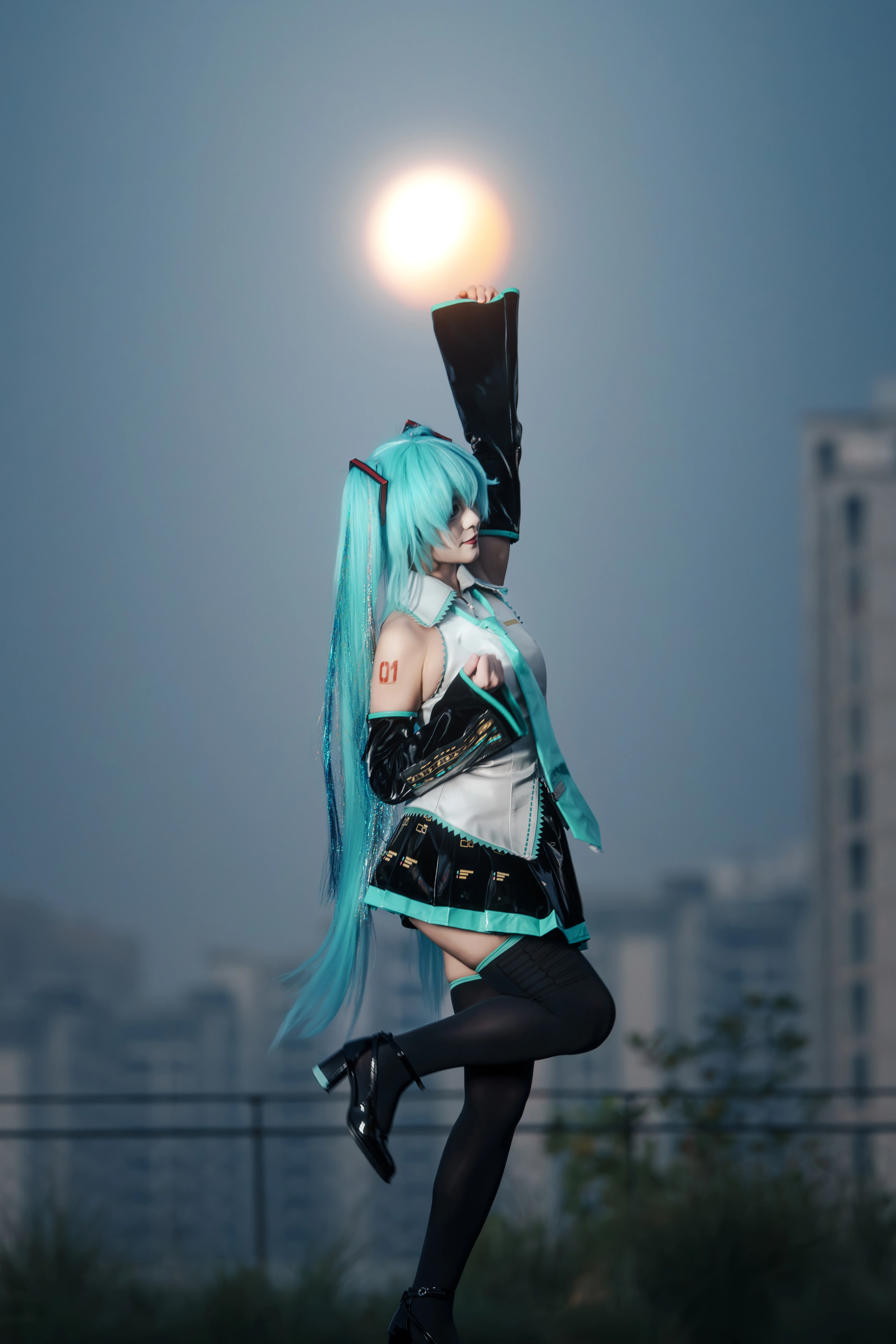 【初音未来cos】夜色与光影中的Miku正片分享 - 第 1 张