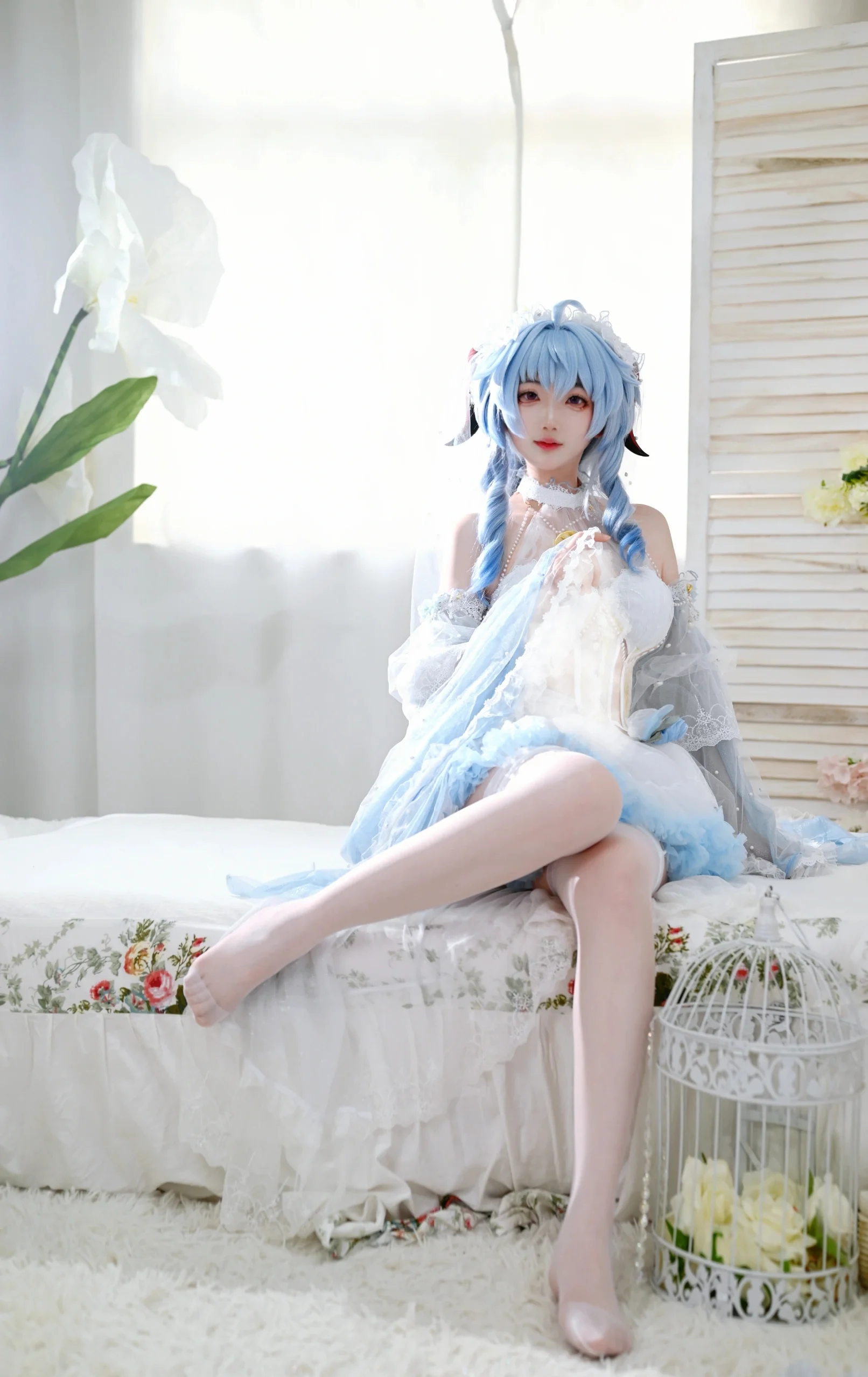 【甘雨cos】原神甘雨的花嫁造型，清透梦幻的一抹蓝白