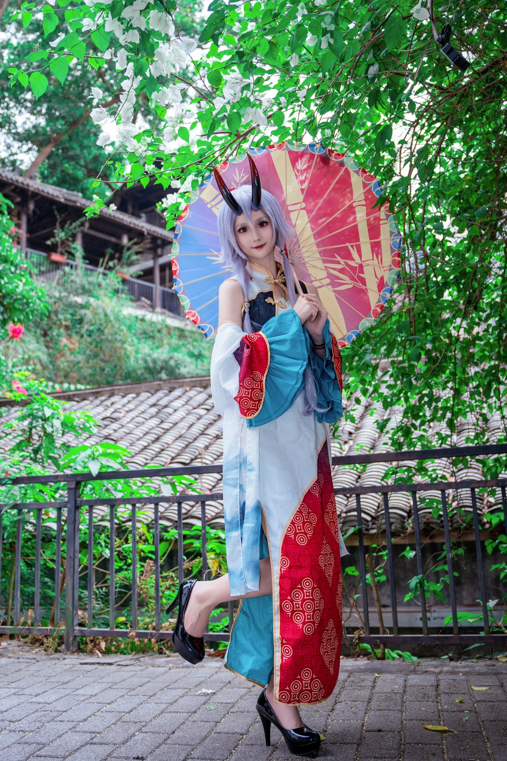 【巴御前cos】手持红蓝油纸伞，在FGO的国风画卷里漫步 - 第 3 张