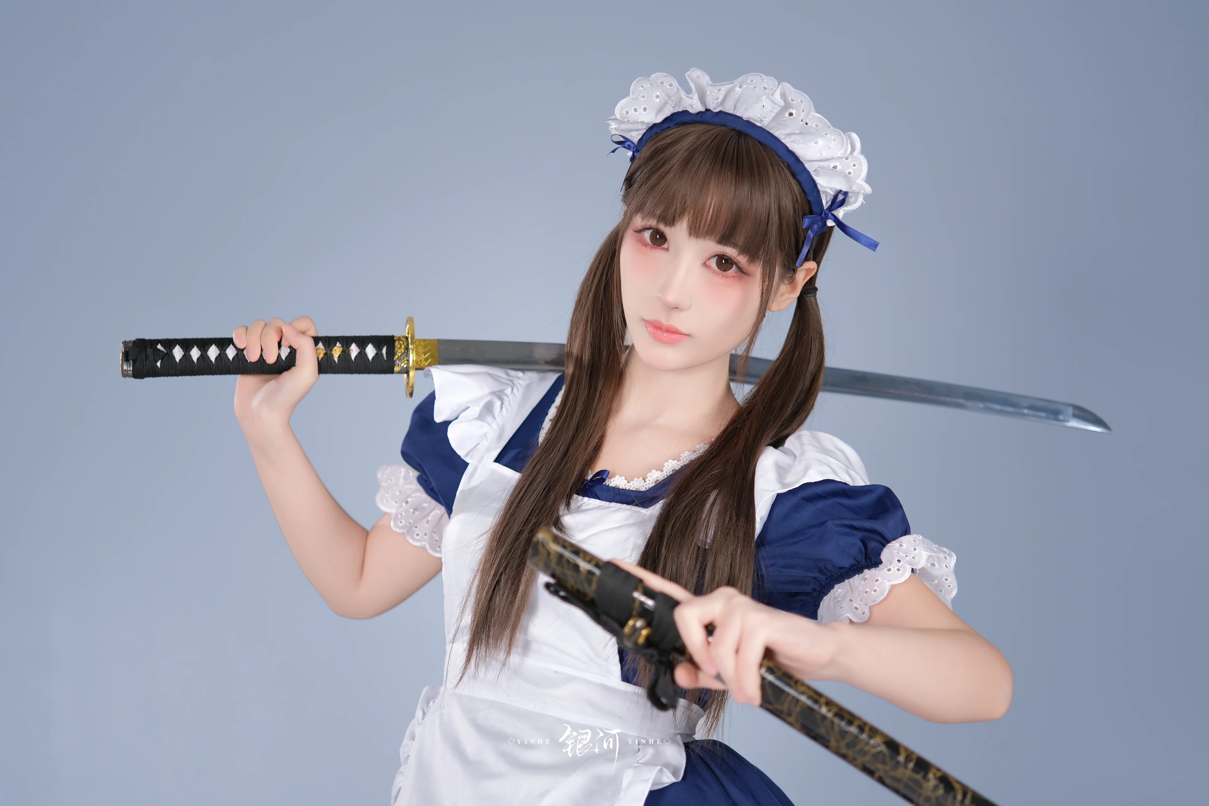 当女仆装遇上武士刀，反差萌的拍摄日常 - 第 6 张