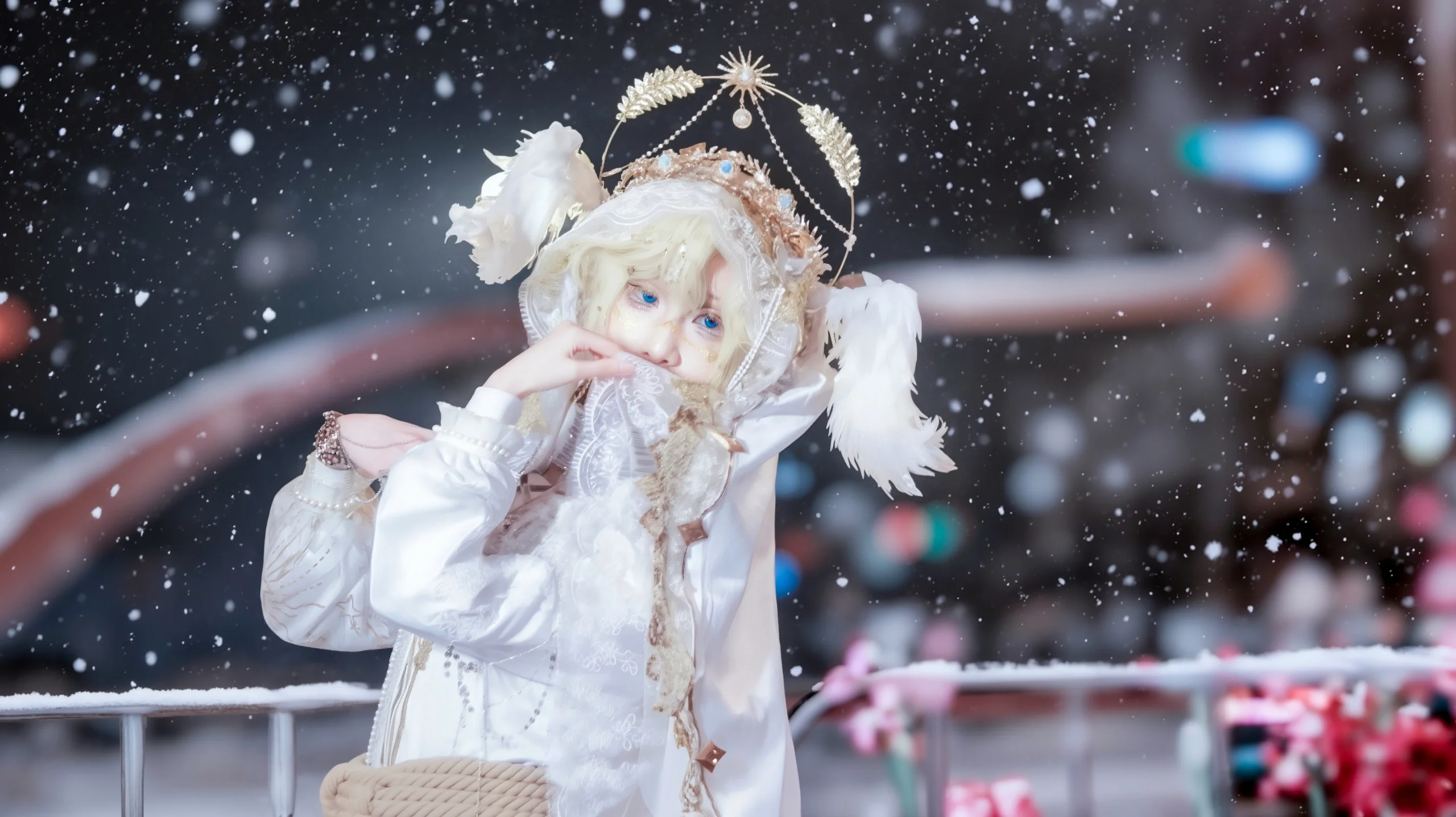 【月相先知cos】第五人格雪凝晦月实景拍摄，感受宿命的重量 - 第 9 张