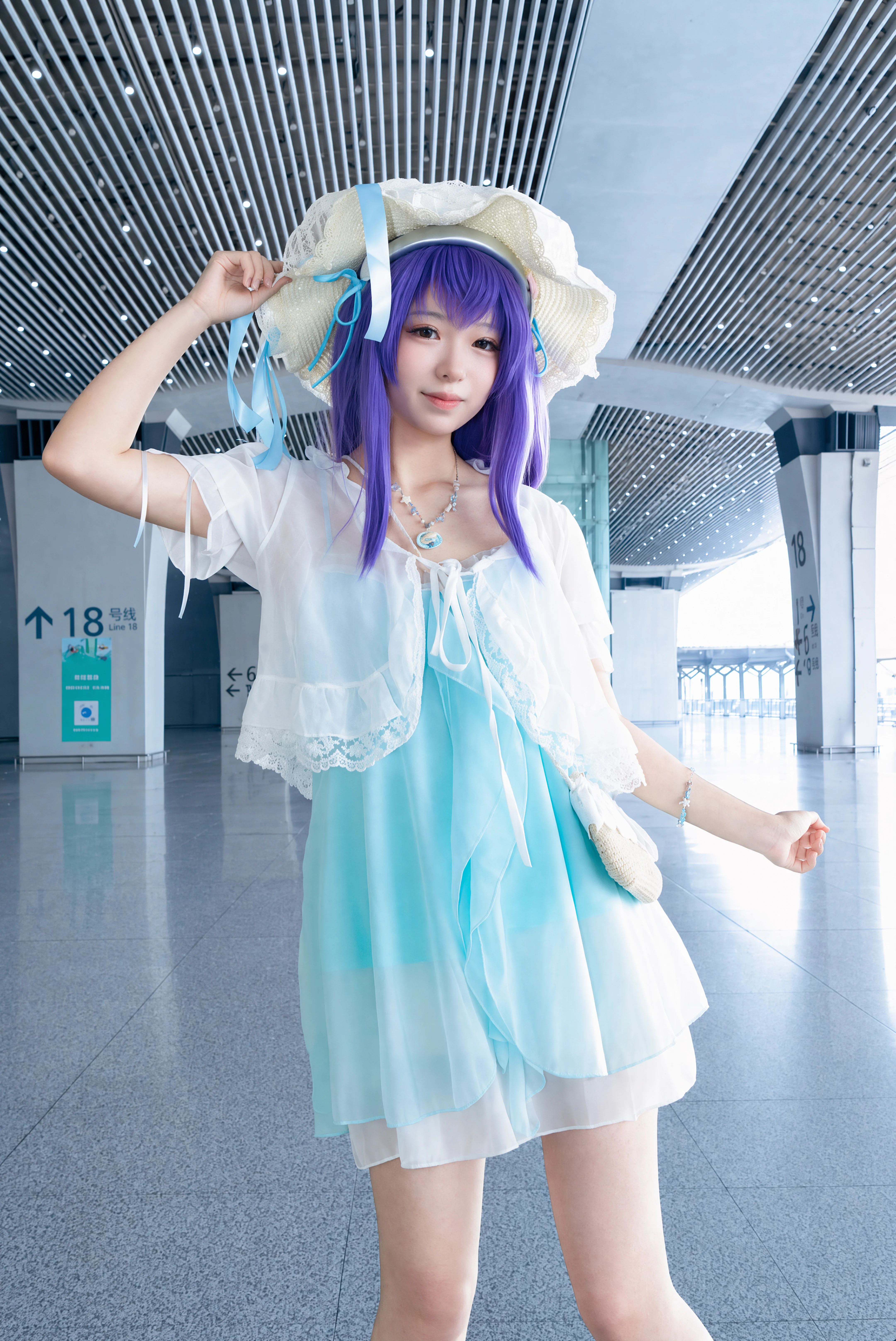 【西施コスプレ】オナー・オブ・キングス 白玉湯の独自設定、地下鉄駅に現れた涼しげなバカンス少女 - 5 枚目