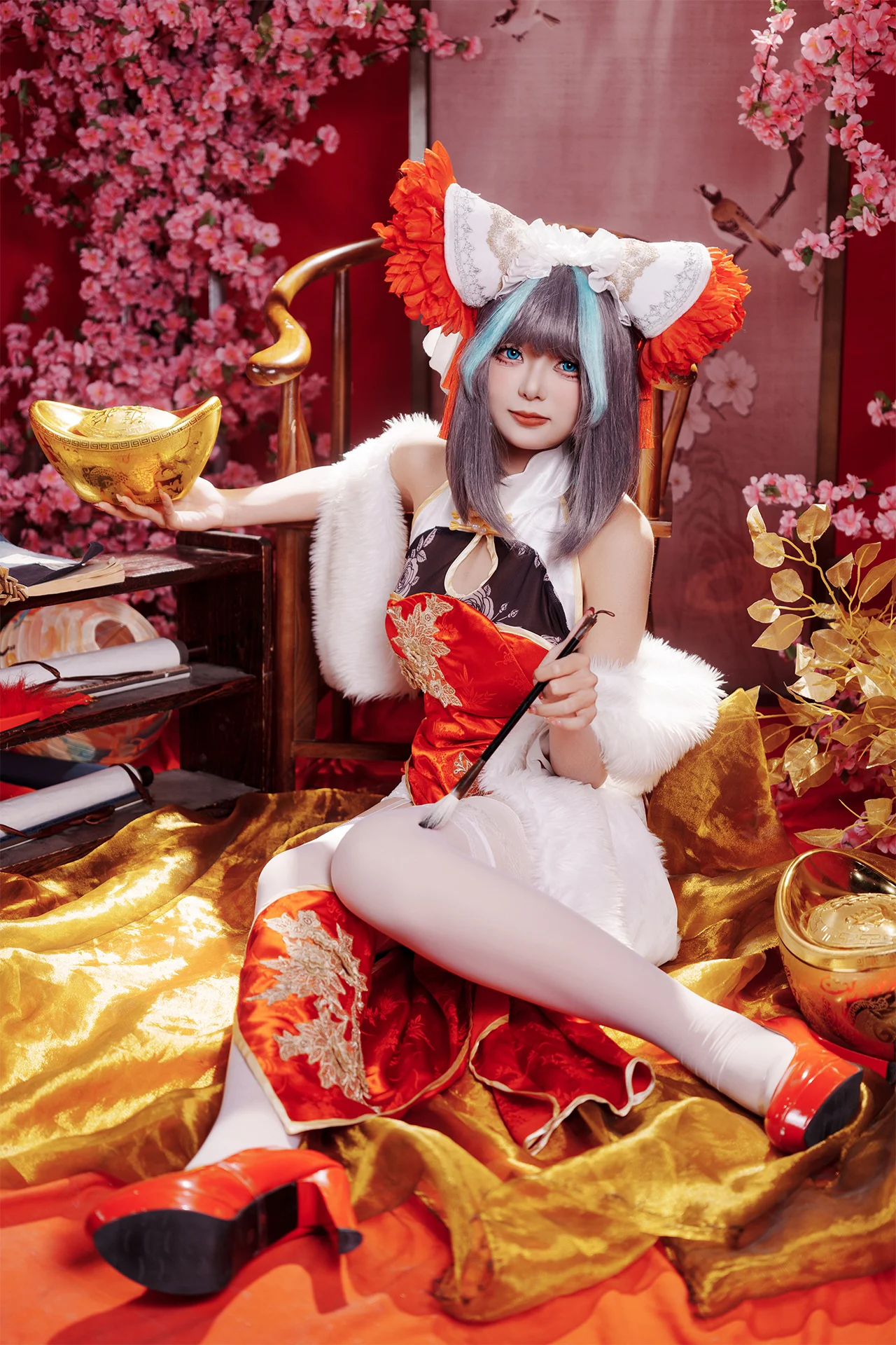 【碧蓝航线柴郡cos】新年旗袍猫猫，白丝与元宝的富贵时刻