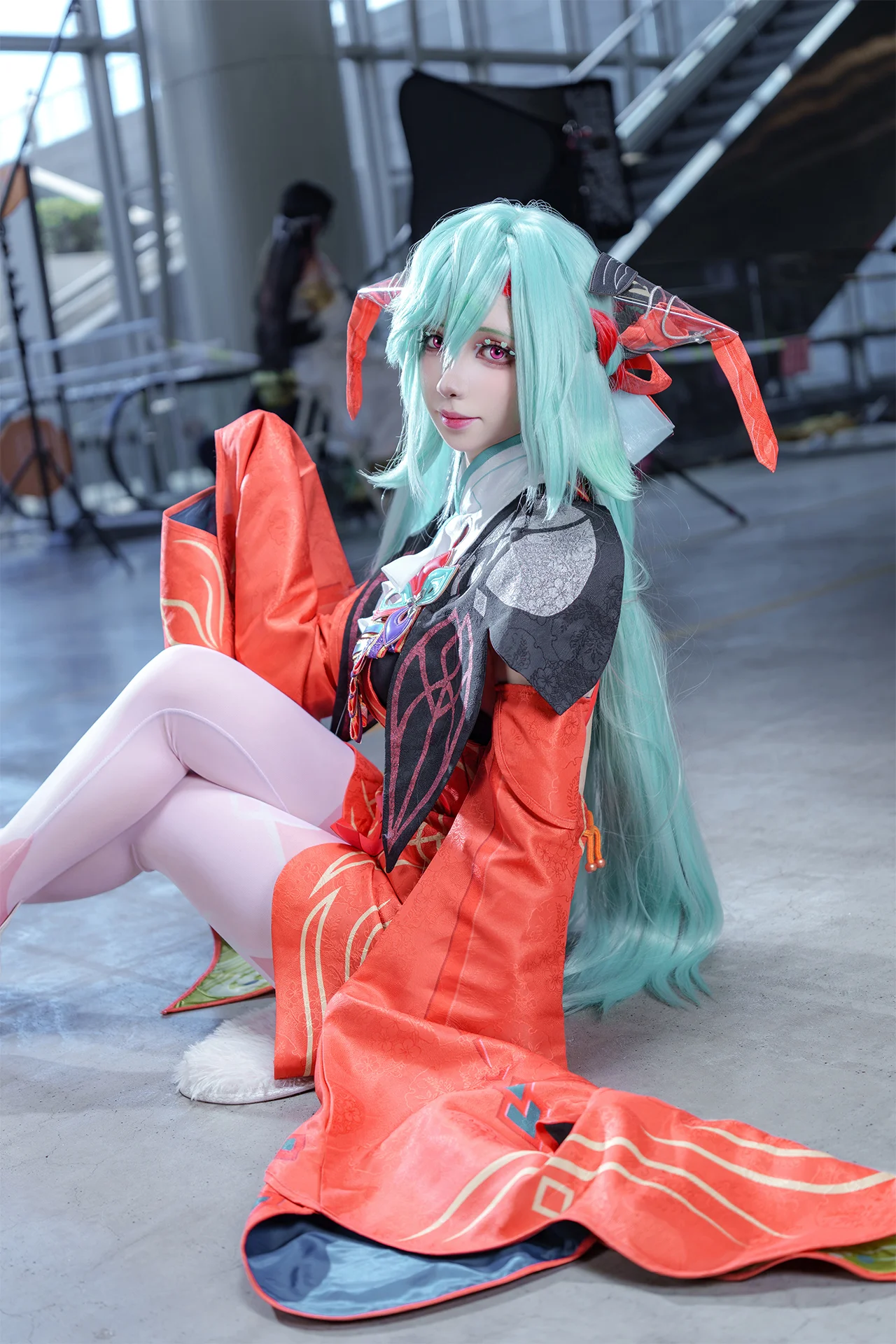 【少司缘cos】王者荣耀里的红白配色，漫展现场拍出的灵动感 - 第 1 张