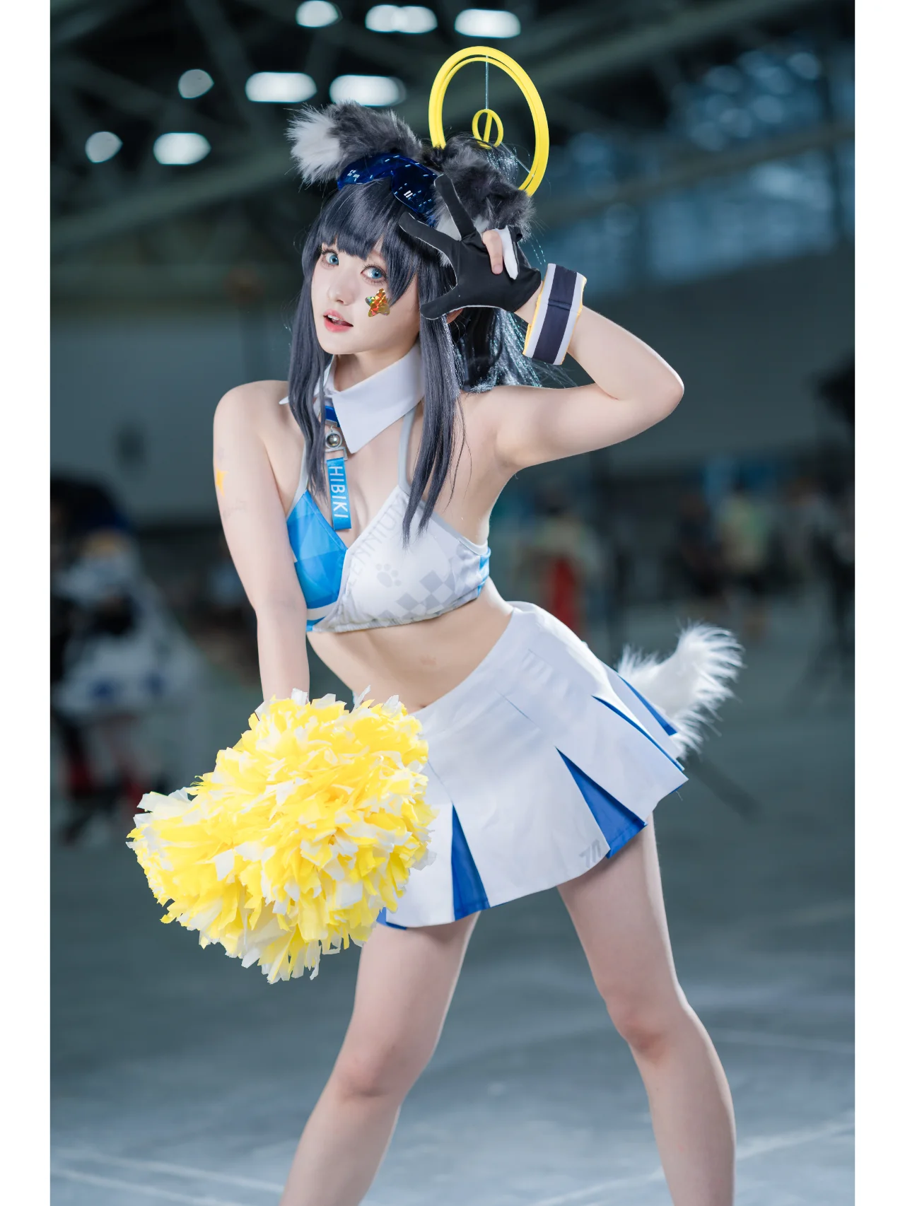 【猫冢响cos】蓝白拉拉队服搭配兽耳与黄色彩球 - 第 11 张