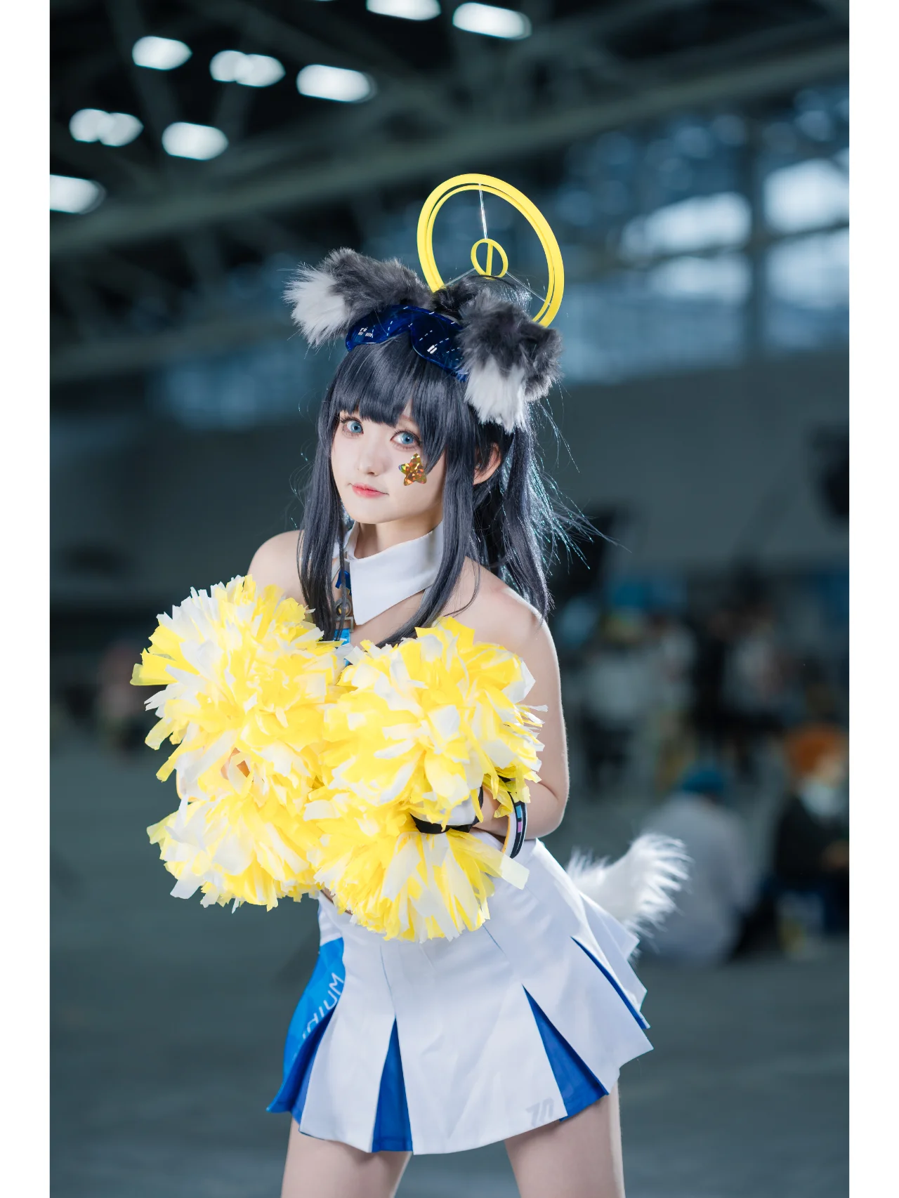 【猫冢响cos】蓝白拉拉队服搭配兽耳与黄色彩球 - 第 12 张