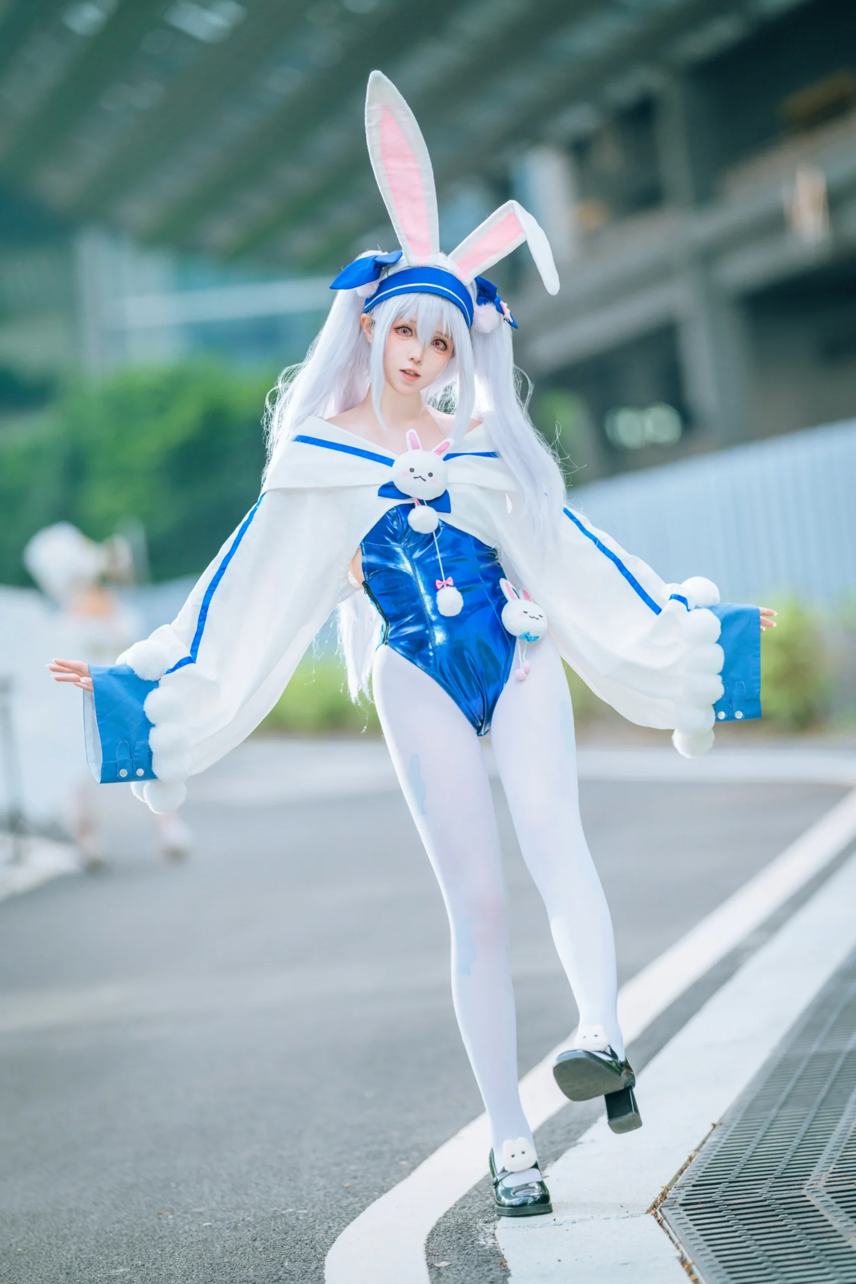 [Laffey cosplay] Azur Lane Bunny Girl Convention Outdoor Photoshoot Return Photos - Image 2