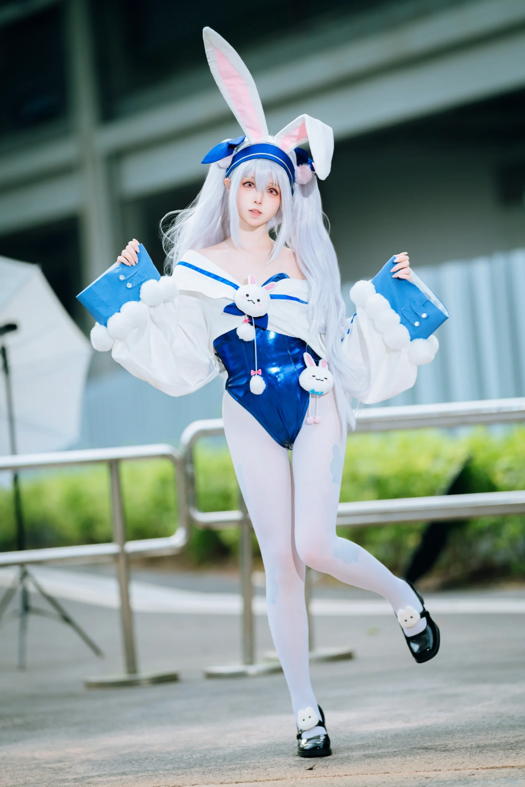 [Laffey cosplay] Azur Lane Bunny Girl Convention Outdoor Photoshoot Return Photos - Image 8