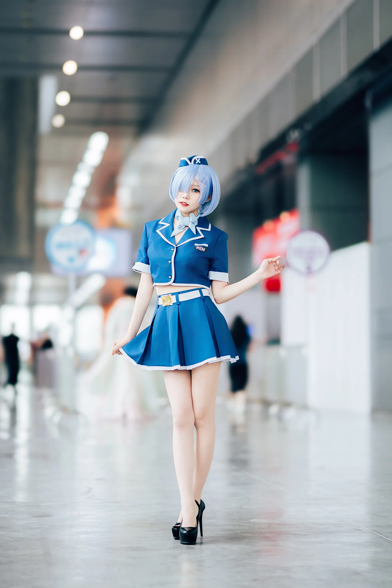 【蕾姆cos】从零开始的异世界生活，广州萤火虫漫展空姐制服 - 第 1 张