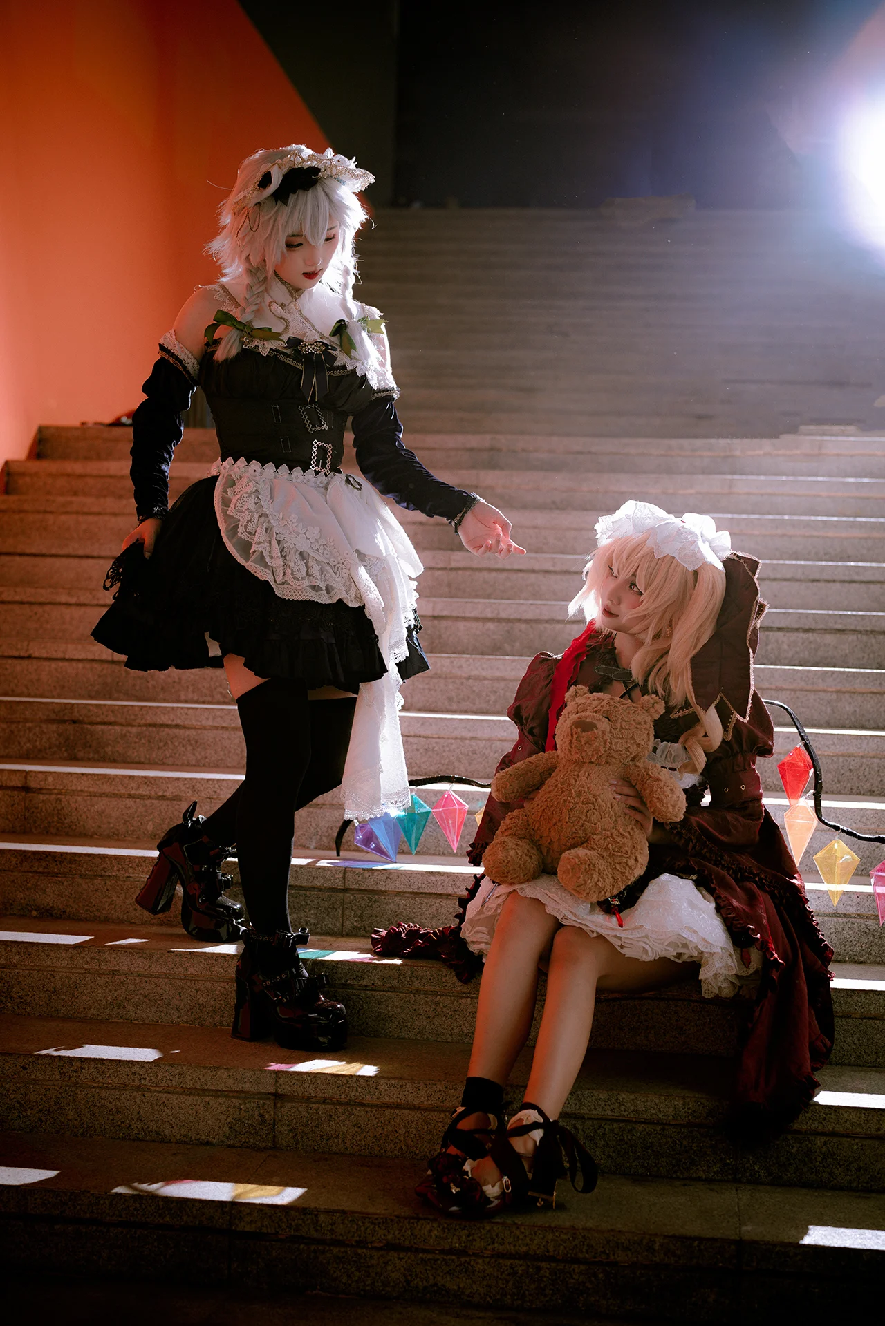 [Flandre Scarlet and Sakuya Cosplay] The Backlit Staircase Moment of Touhou Project - Image 2