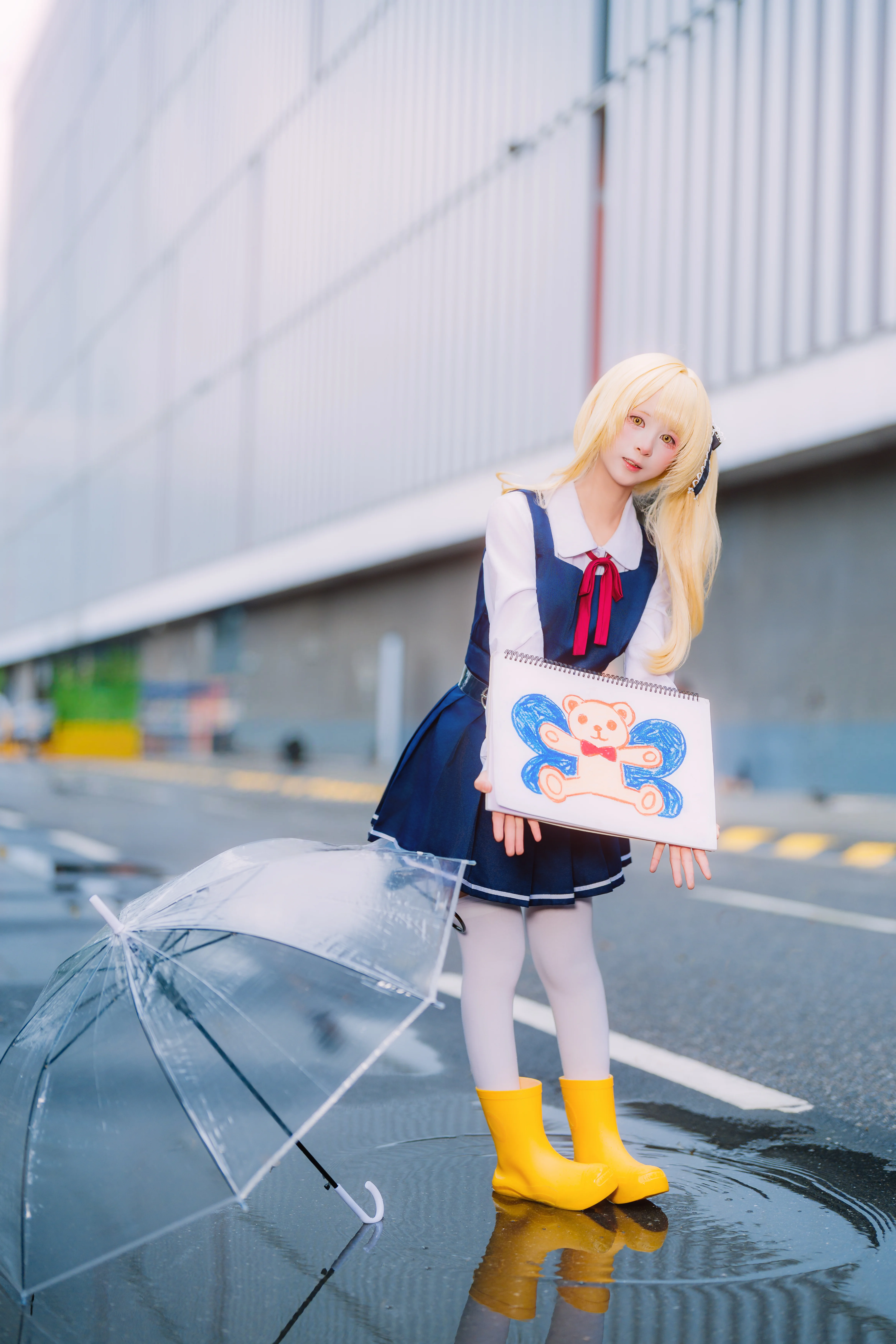 【伊吹cos】蔚蓝档案里那个雨天拿着小熊画本的身影