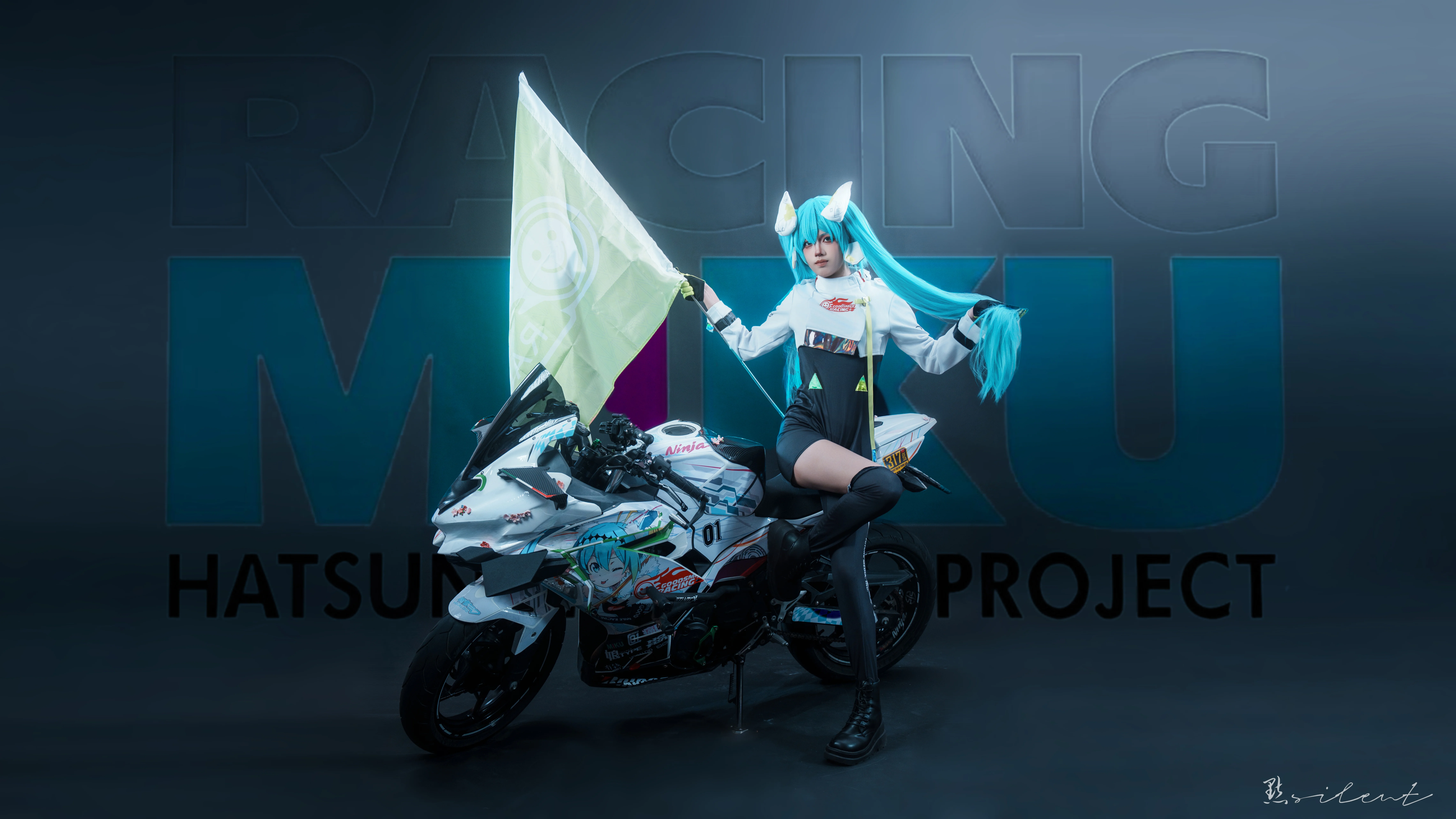 【赛车初音cos】捕捉赛场上的蓝色疾风与竞速瞬间 - 第 7 张