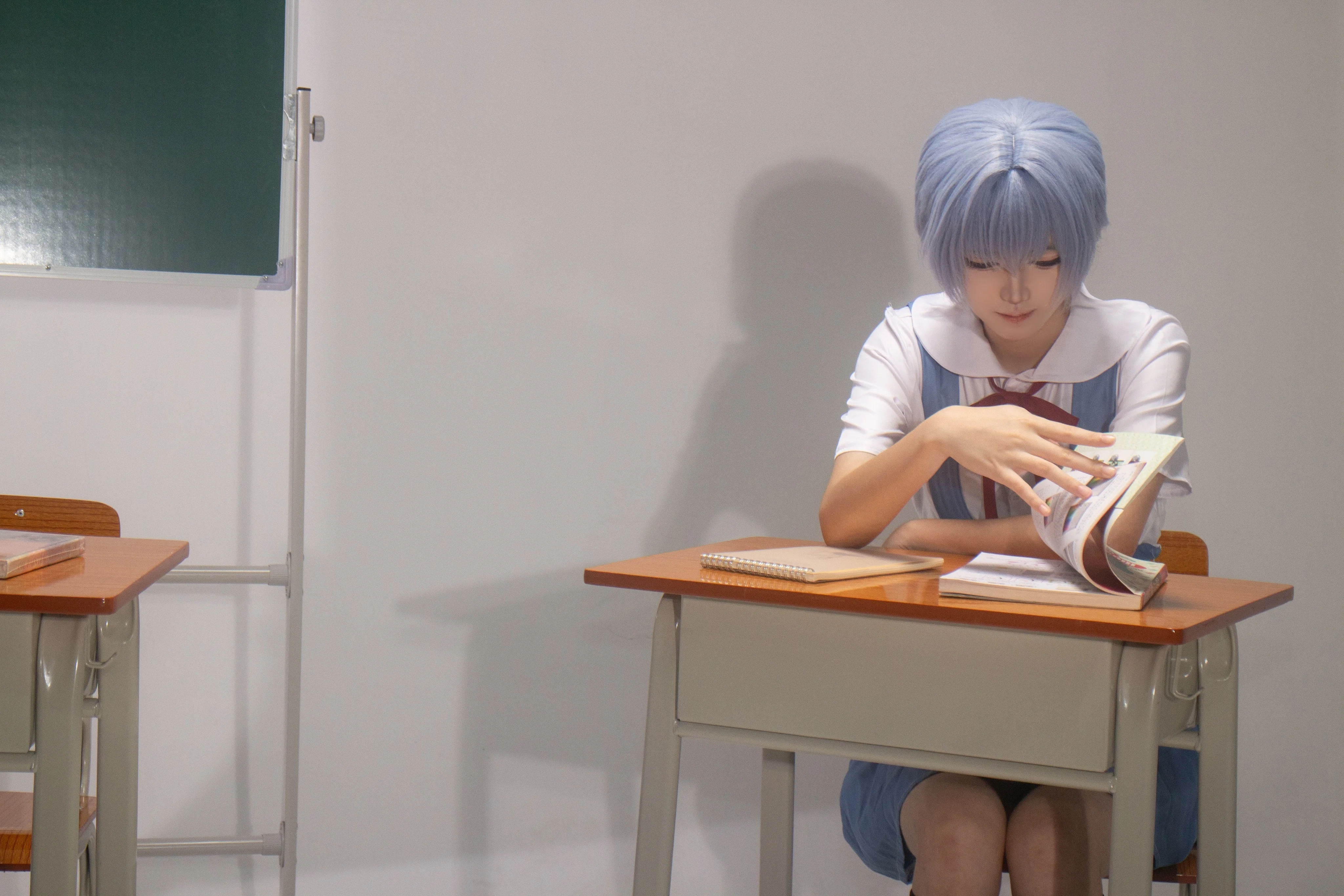 【綾波レイコスプレ】どんな顔すればいいかわからないの、新世紀エヴァンゲリオン - 2 枚目