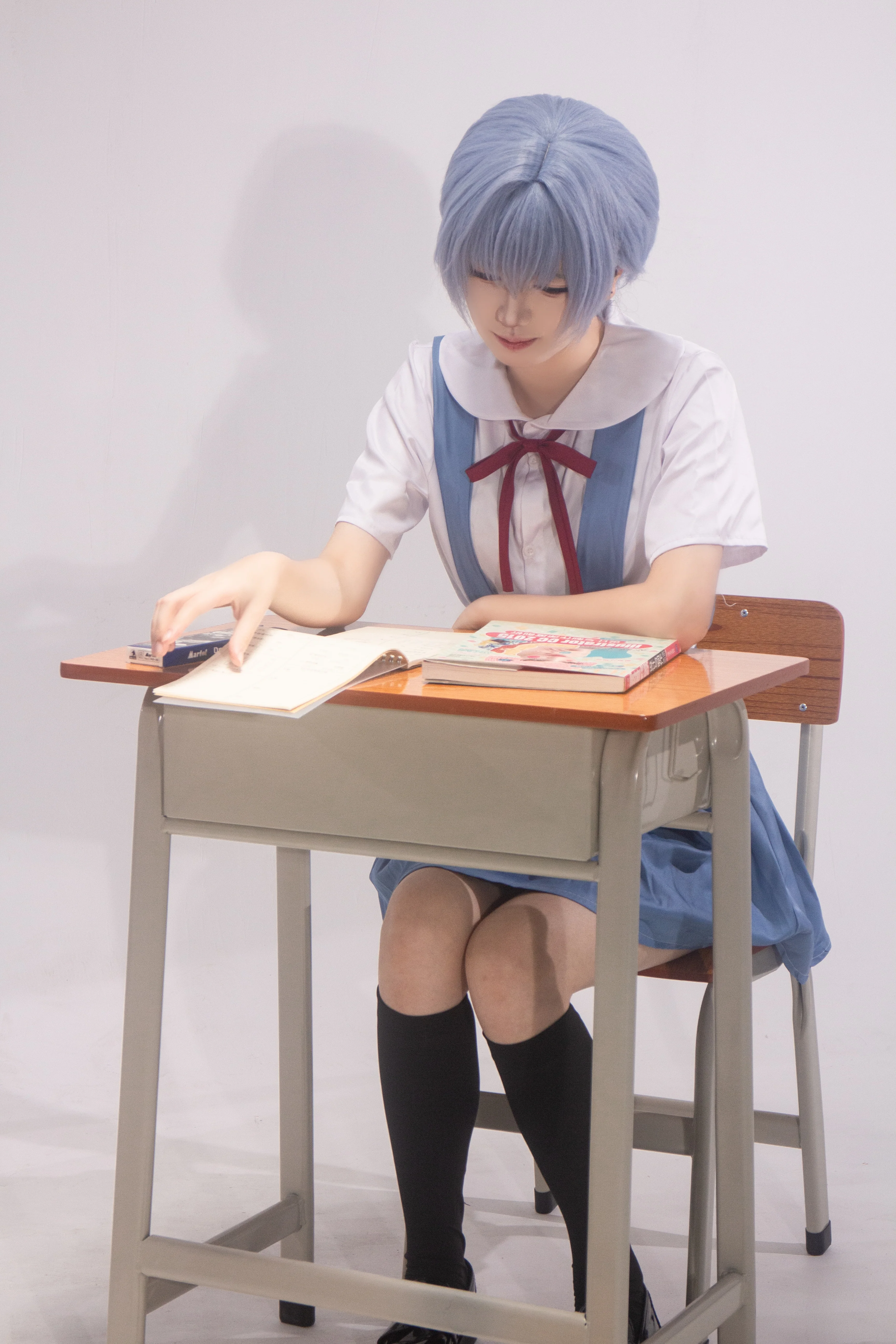 【綾波レイコスプレ】どんな顔すればいいかわからないの、新世紀エヴァンゲリオン - 3 枚目