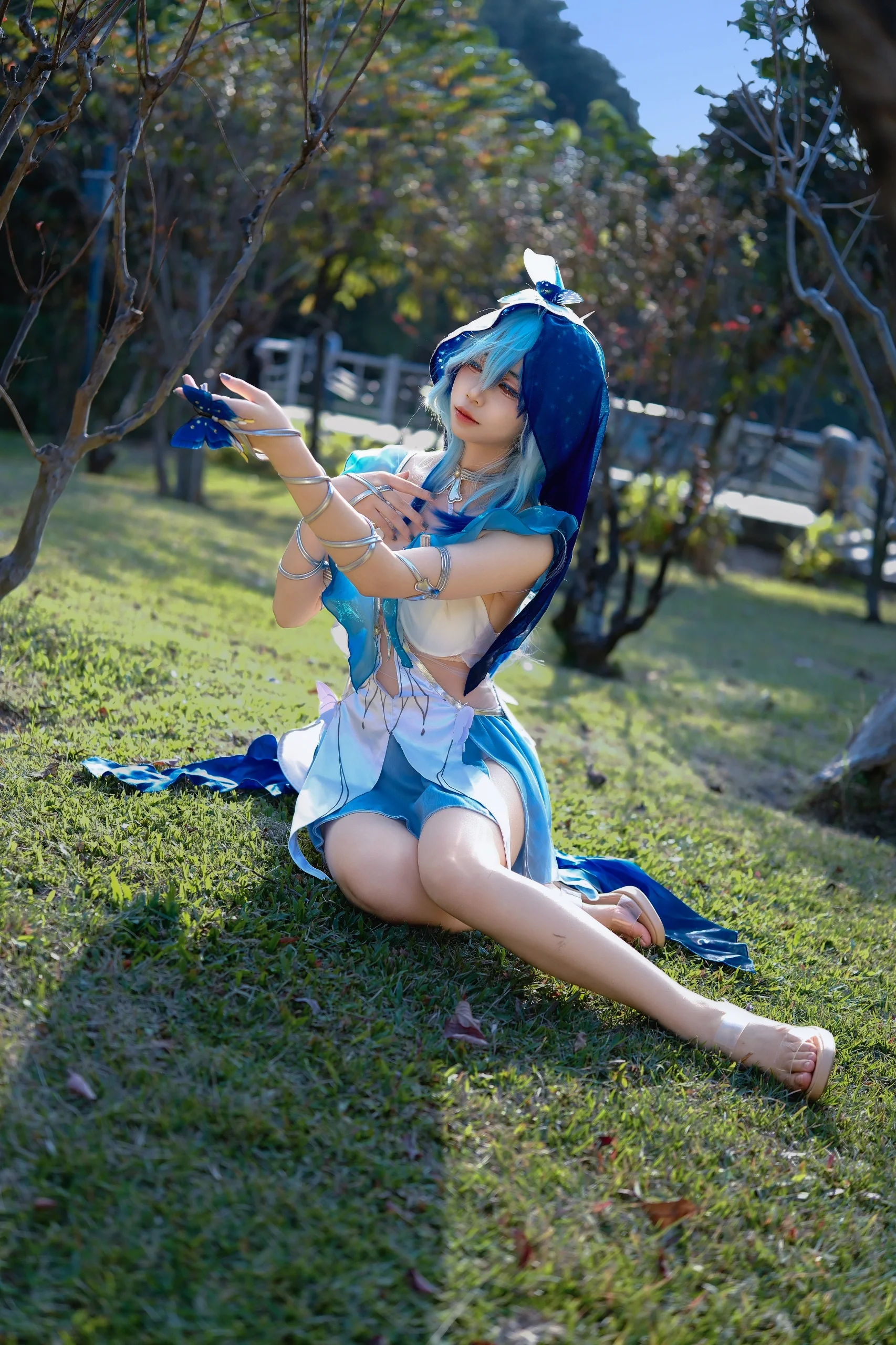 【守岸人cos】流花湖冬日感，清冷蓝色与自然光 - 第 1 张