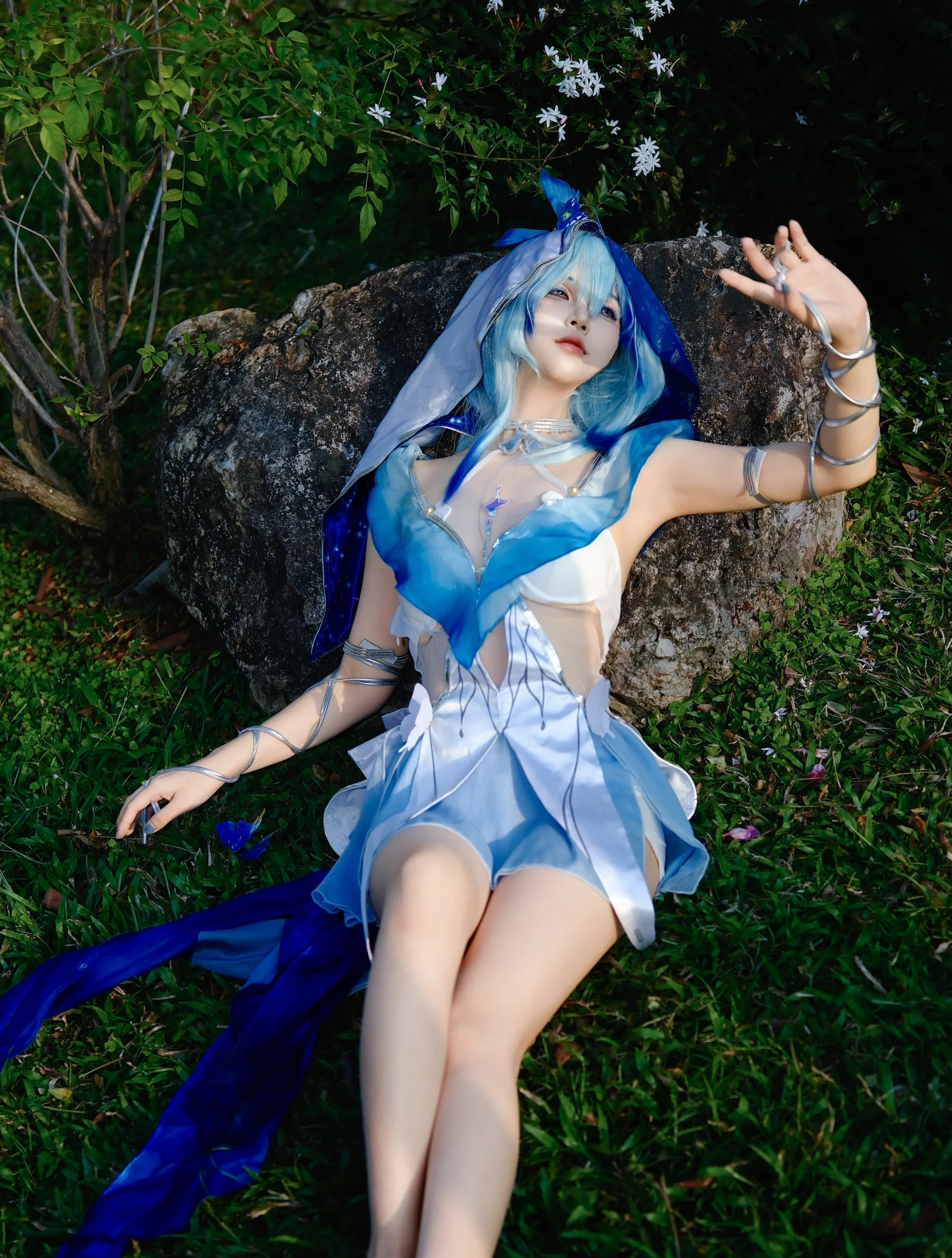 【守岸人cos】流花湖冬日感，清冷蓝色与自然光 - 第 4 张