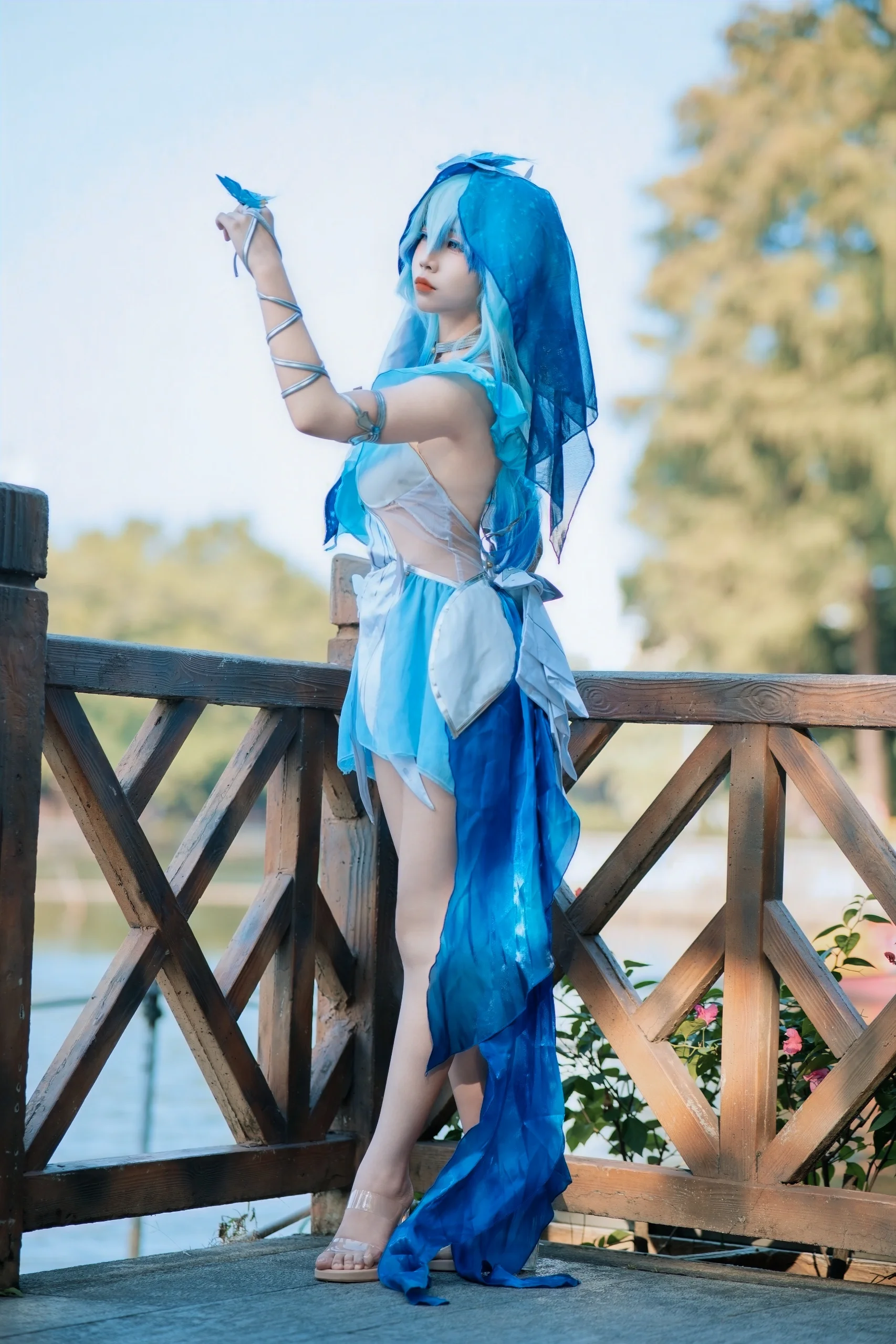【守岸人cos】流花湖冬日感，清冷蓝色与自然光 - 第 8 张