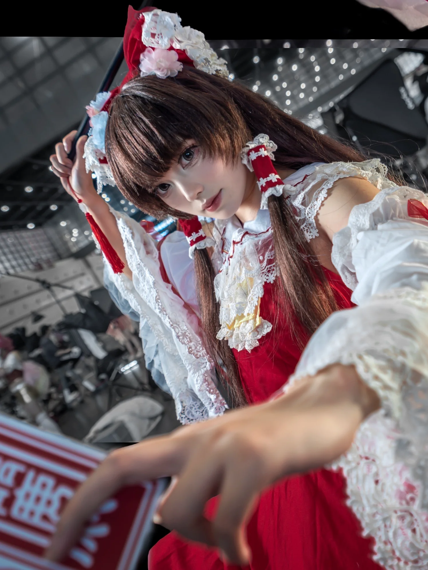 [Reimu Hakurei Cosplay] Shrine Maiden: The Daily Life of Exorcising Youkai - Image 1