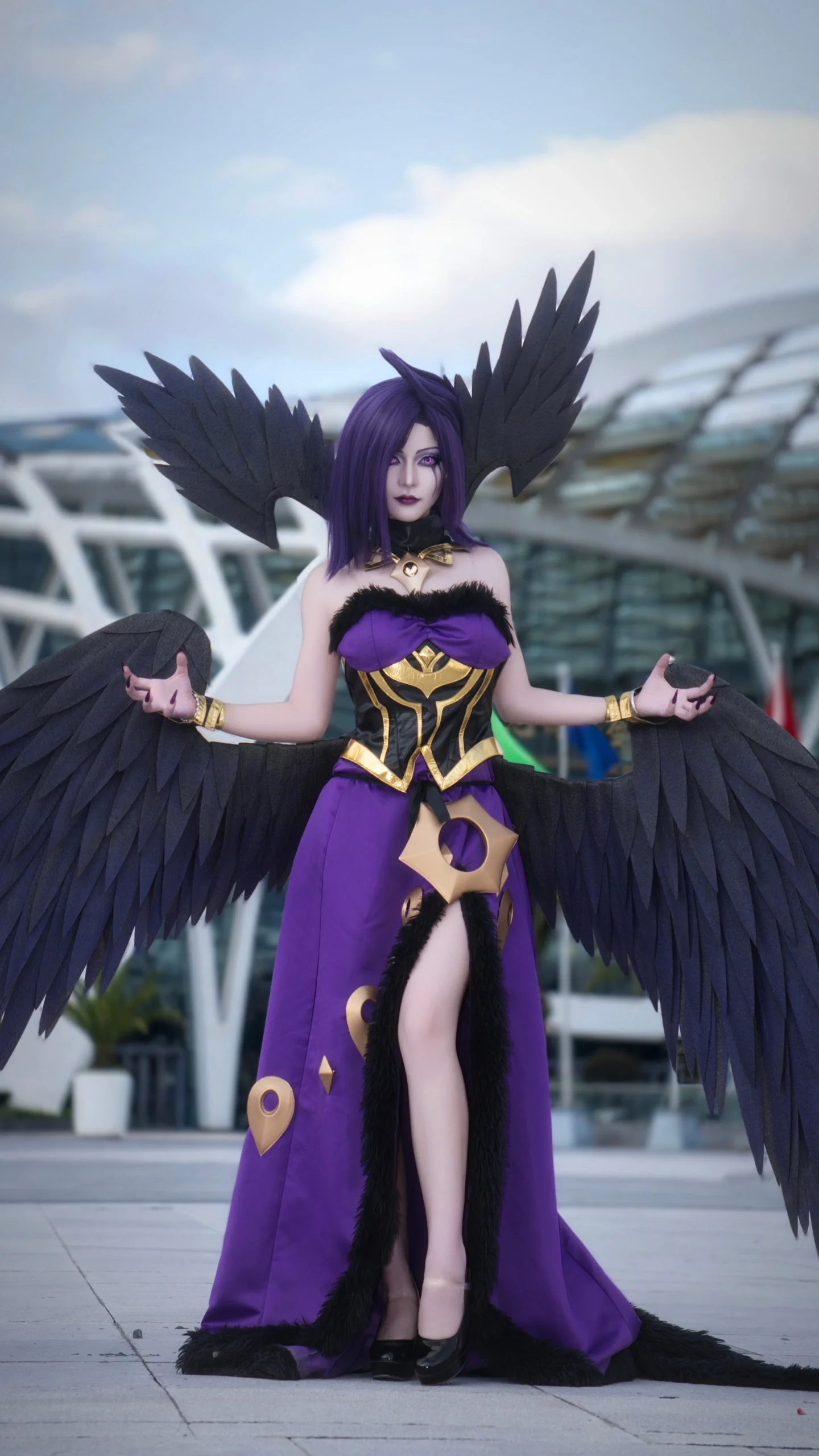 【莫甘娜cos】英雄联盟中的堕落天使，黑紫羽翼的现实投影 - 第 3 张