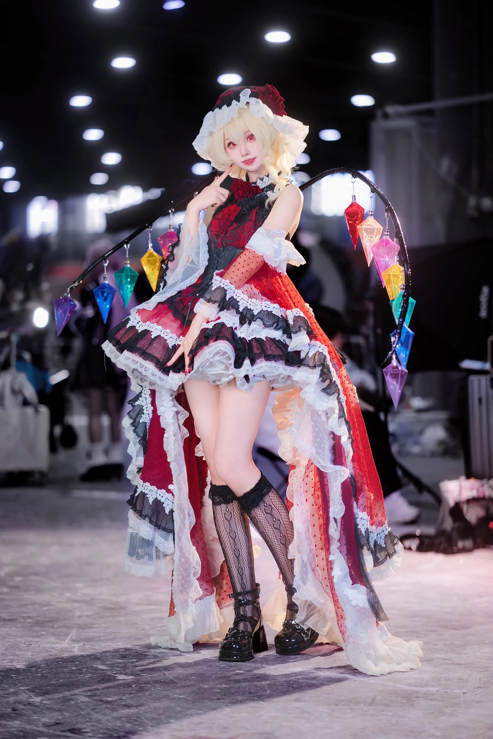 【芙兰朵露cos】东方project的绯红恶魔，广州萤火虫场照返图