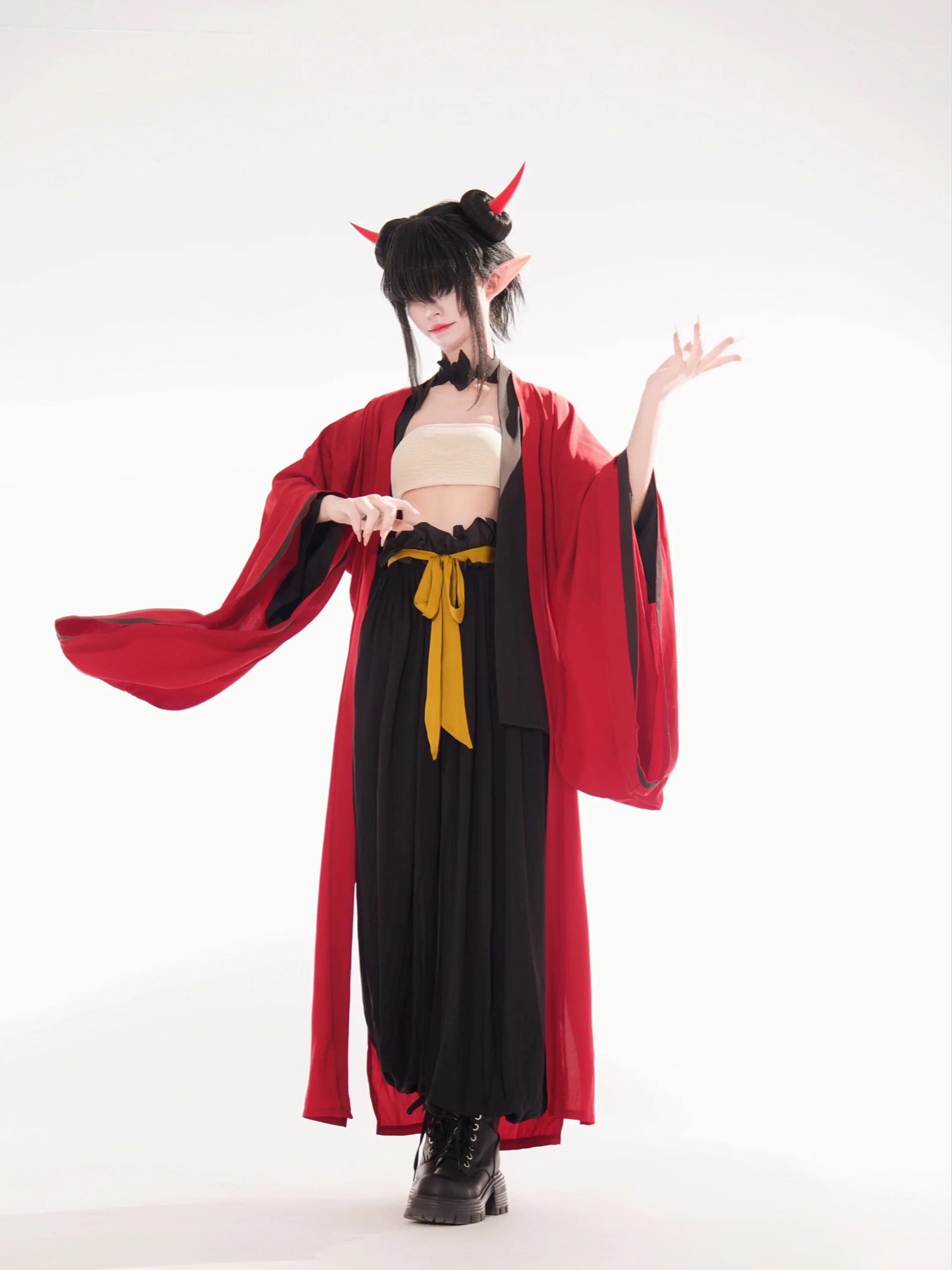 【肄目のコスプレ】羅小黒戦記2の赤黒エルフ、ソロ本編カットの撮影が最高に楽しかった - 2 枚目