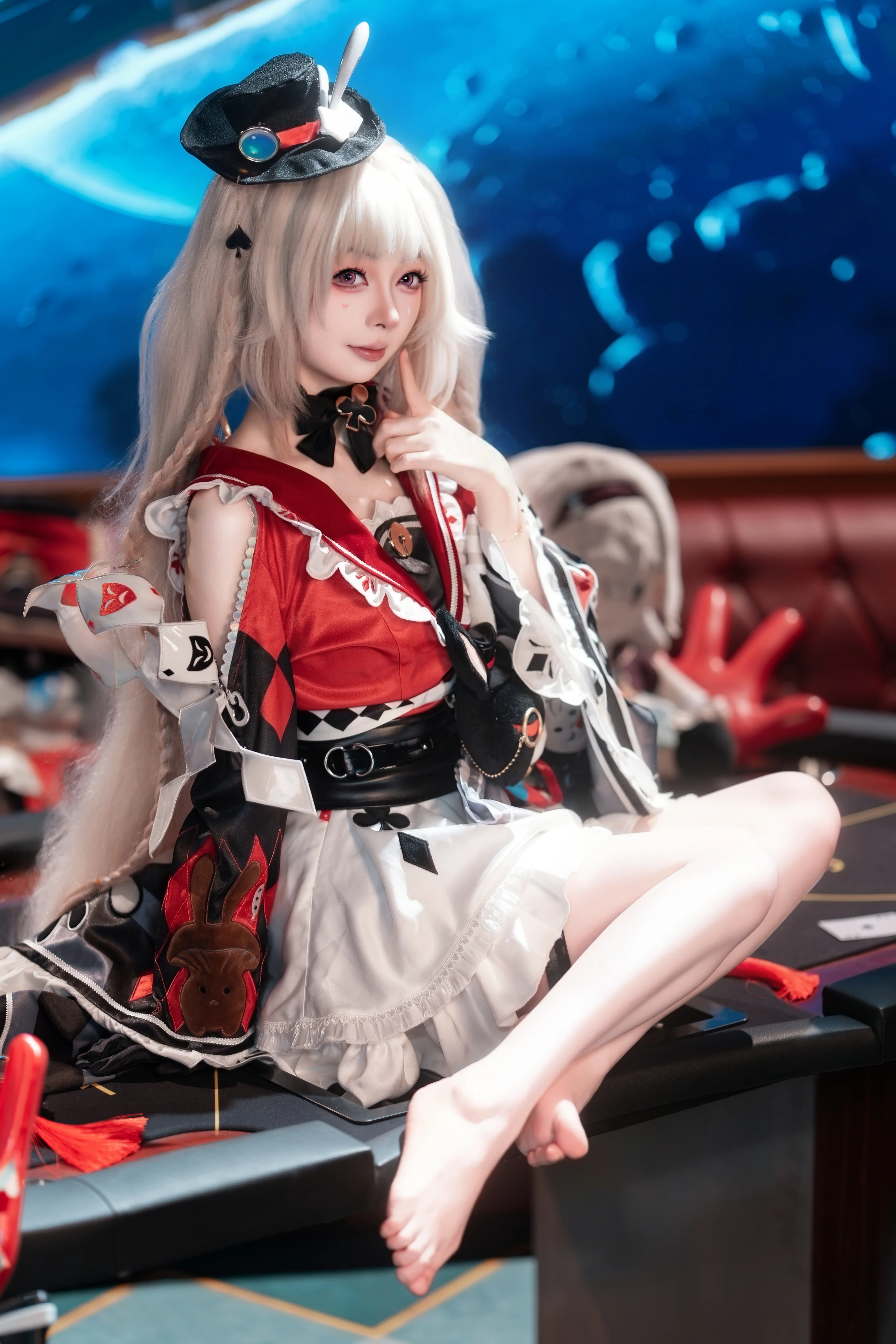 [Honkai: Star Rail Sparkle Cosplay] The Red and White Magician on the Fantasy Card Table