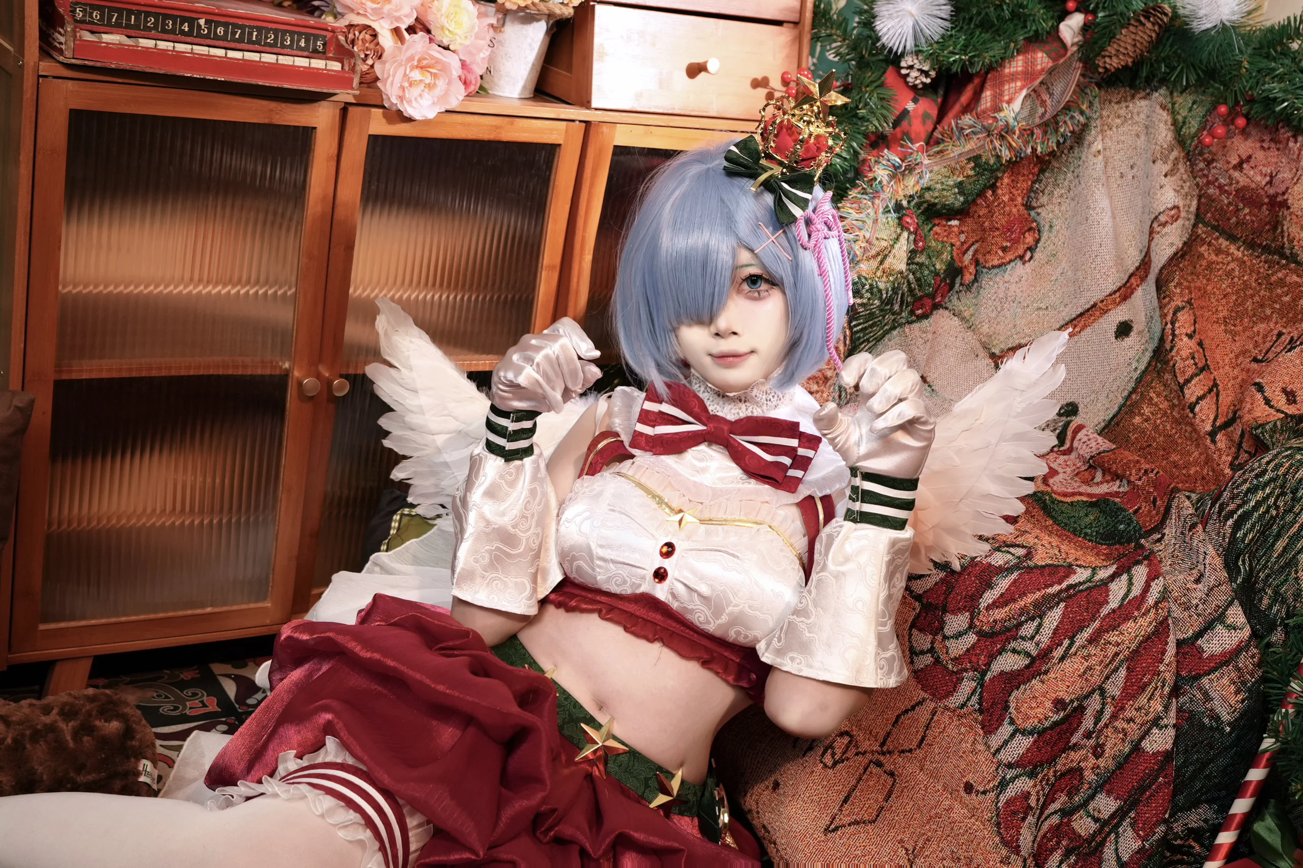 【レム コスプレ】『Re:ゼロから始める異世界生活』、クリスマスの夜の温かな寄り添い - 5 枚目