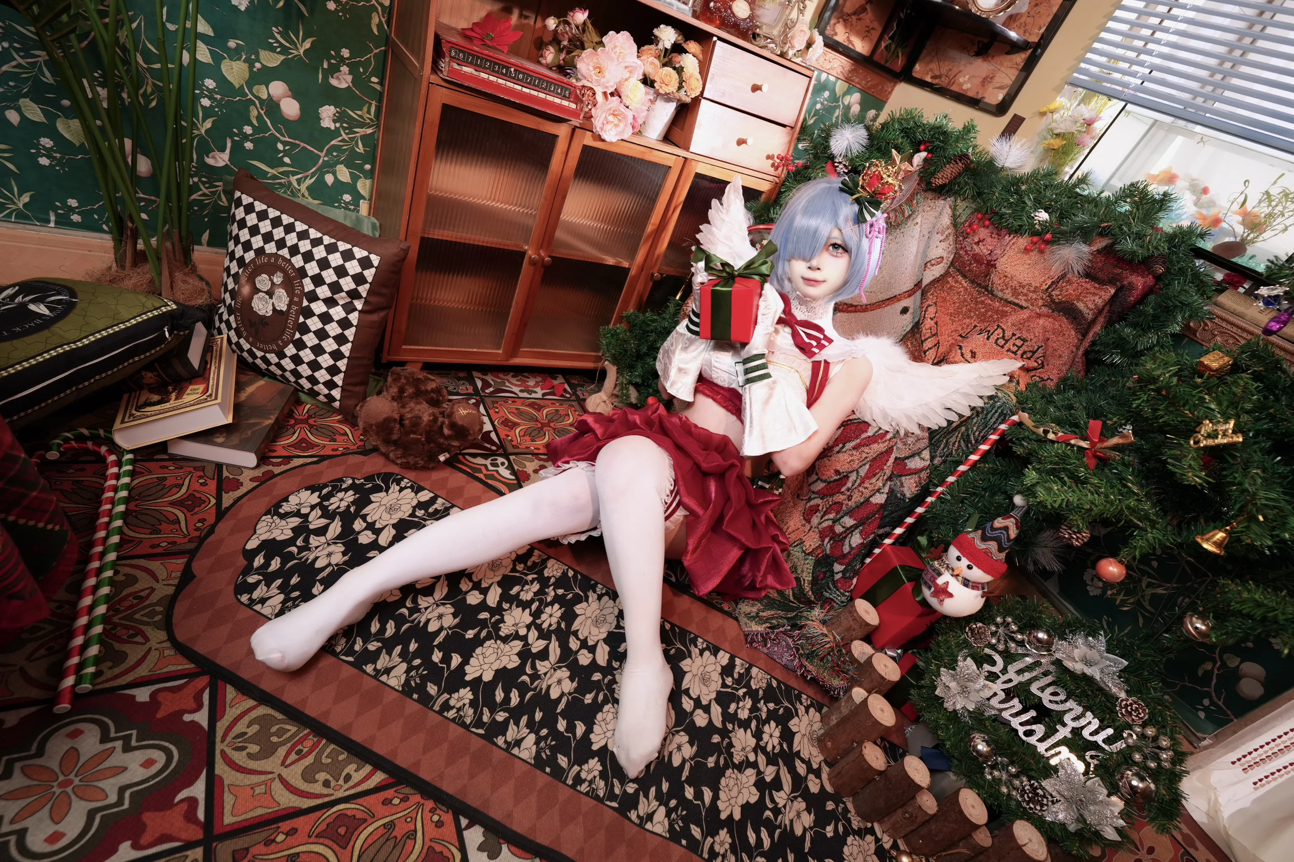 【レム コスプレ】『Re:ゼロから始める異世界生活』、クリスマスの夜の温かな寄り添い - 6 枚目