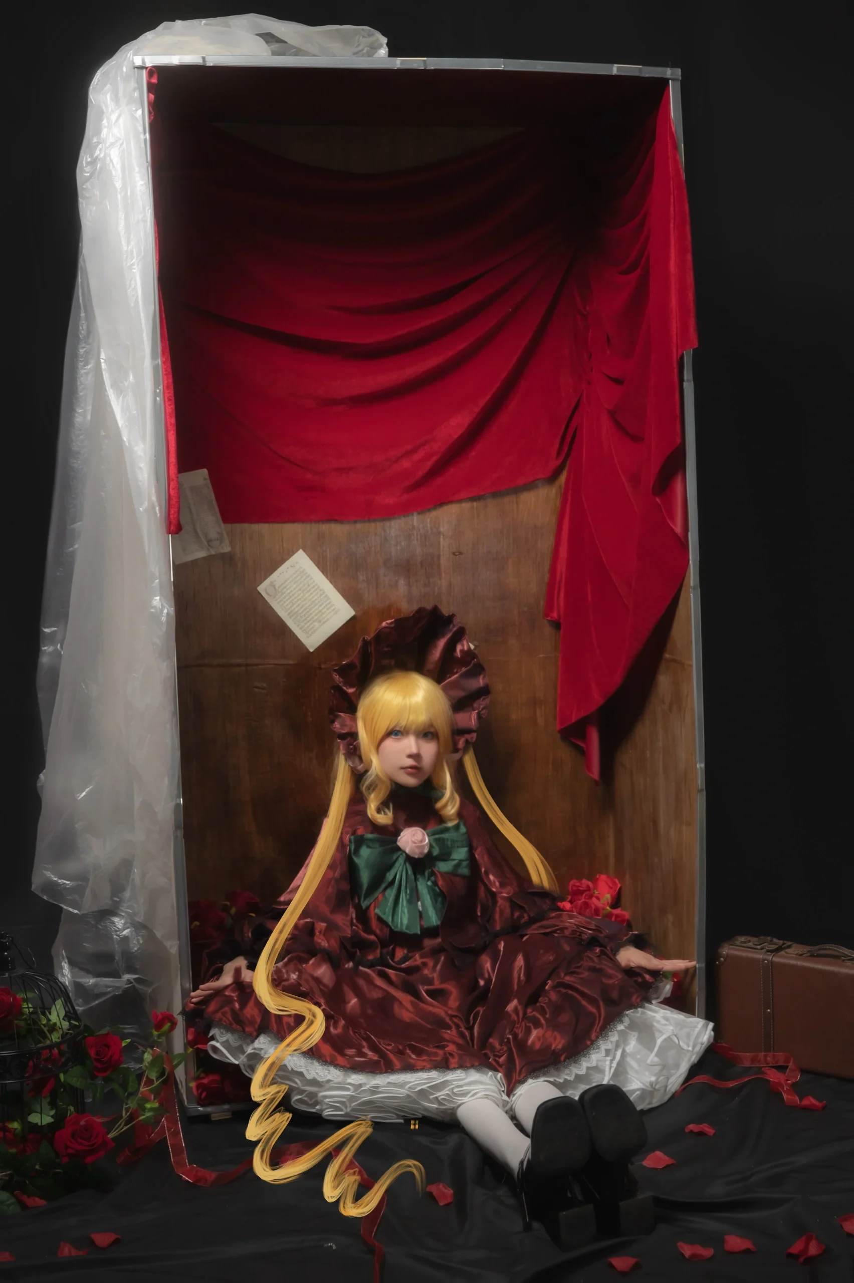 【真红cos】被遗忘的蔷薇少女，木箱中的孤独人偶 - 第 12 张