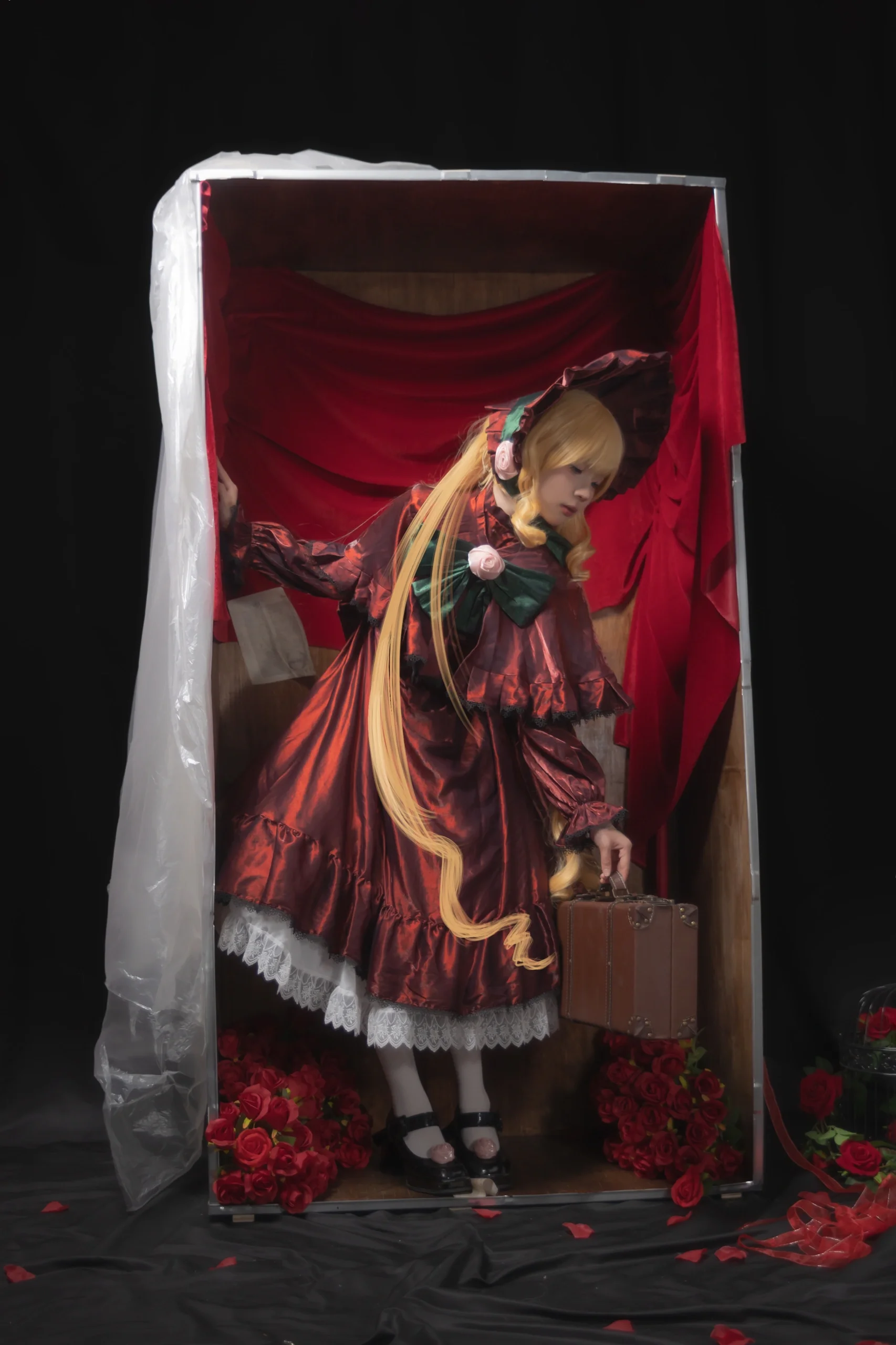 【真红cos】被遗忘的蔷薇少女，木箱中的孤独人偶 - 第 8 张