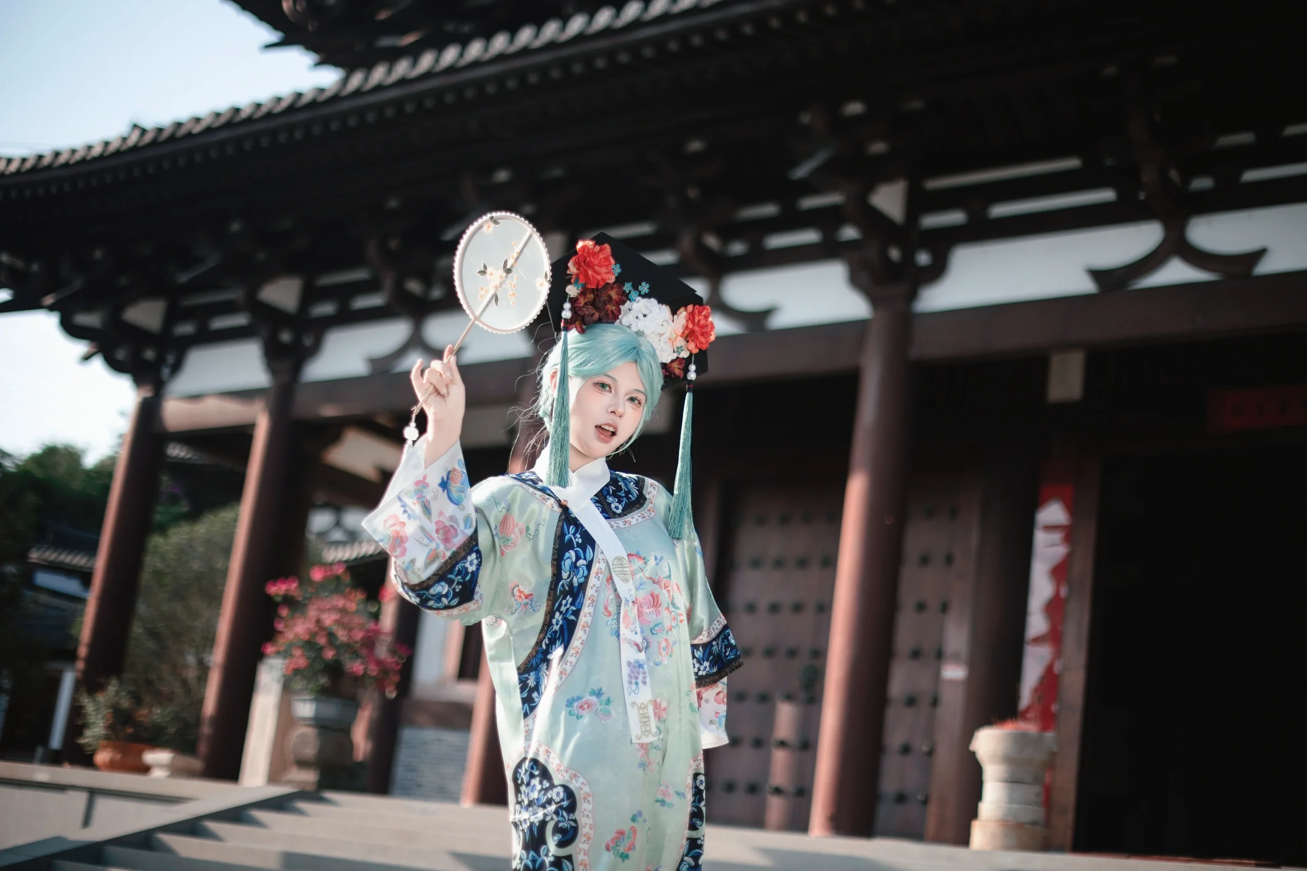 【初音ミクコスプレ】ボーカロイドシリーズのミントグリーンが映える美しい姿、新中国風服のチャイナドレス（旗袍）と二次元の融合 - 3 枚目