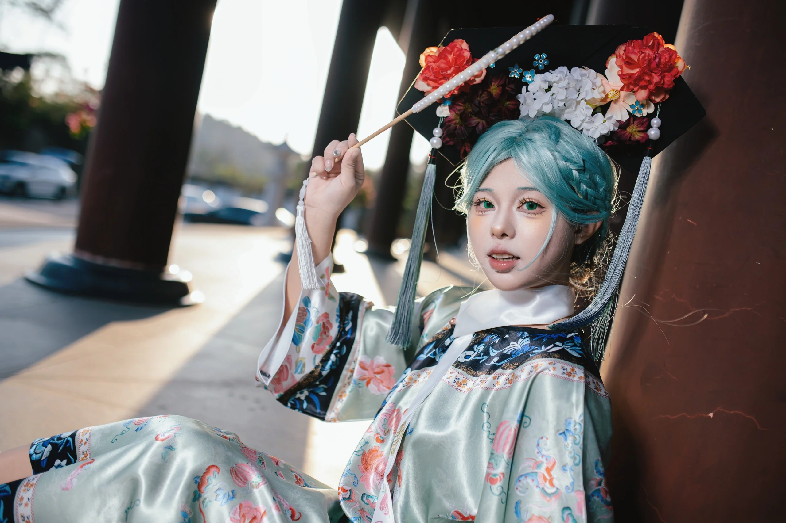 【初音ミクコスプレ】ボーカロイドシリーズのミントグリーンが映える美しい姿、新中国風服のチャイナドレス（旗袍）と二次元の融合 - 5 枚目