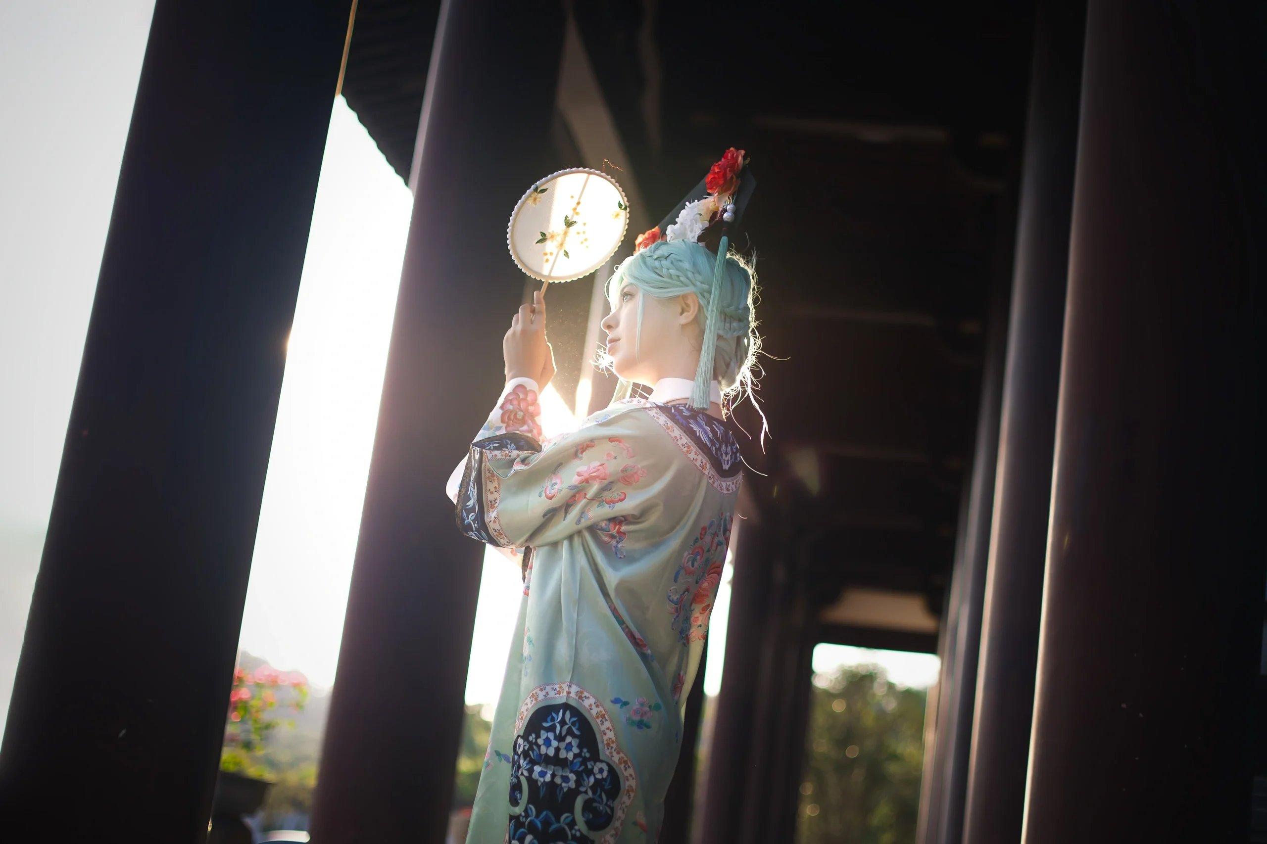 【初音ミクコスプレ】ボーカロイドシリーズのミントグリーンが映える美しい姿、新中国風服のチャイナドレス（旗袍）と二次元の融合 - 7 枚目