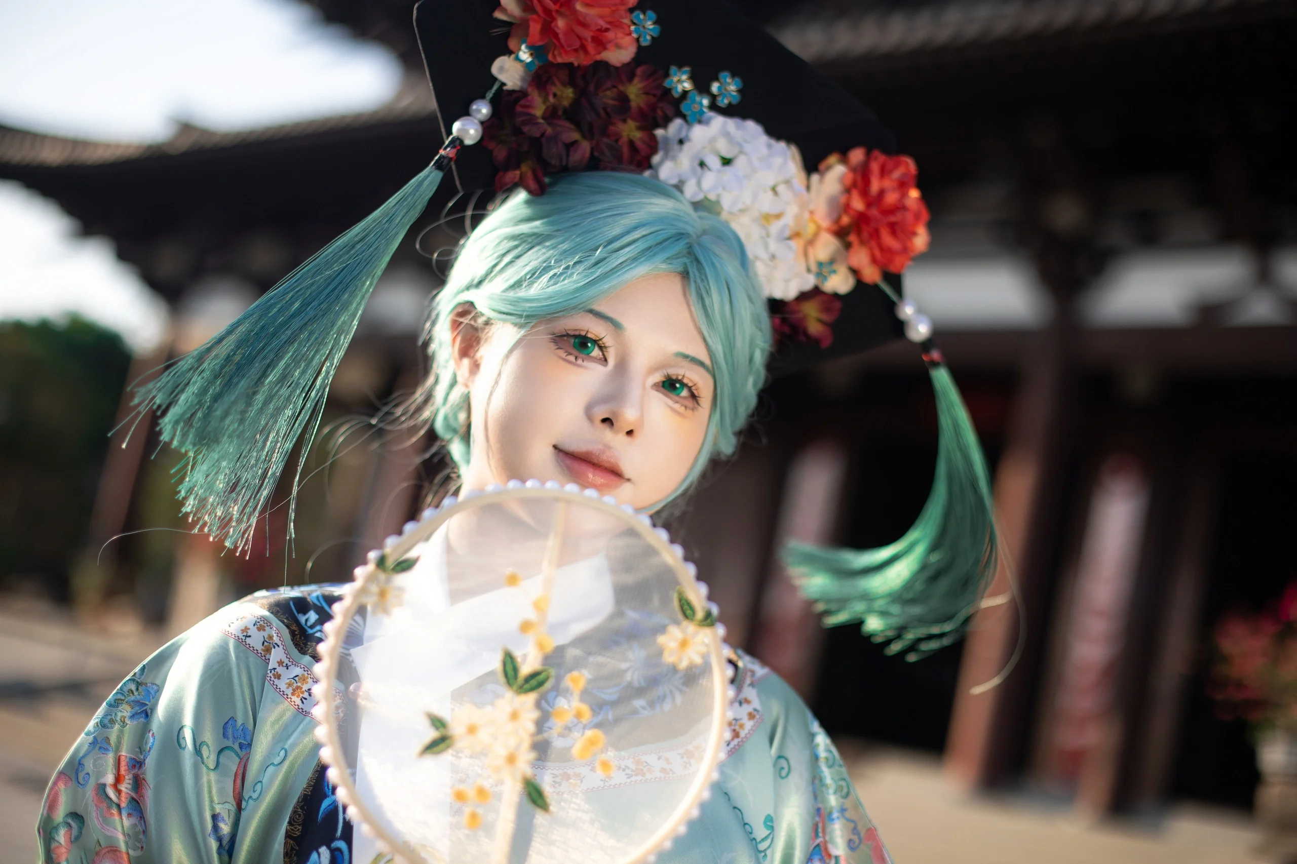 【初音ミクコスプレ】ボーカロイドシリーズのミントグリーンが映える美しい姿、新中国風服のチャイナドレス（旗袍）と二次元の融合 - 8 枚目