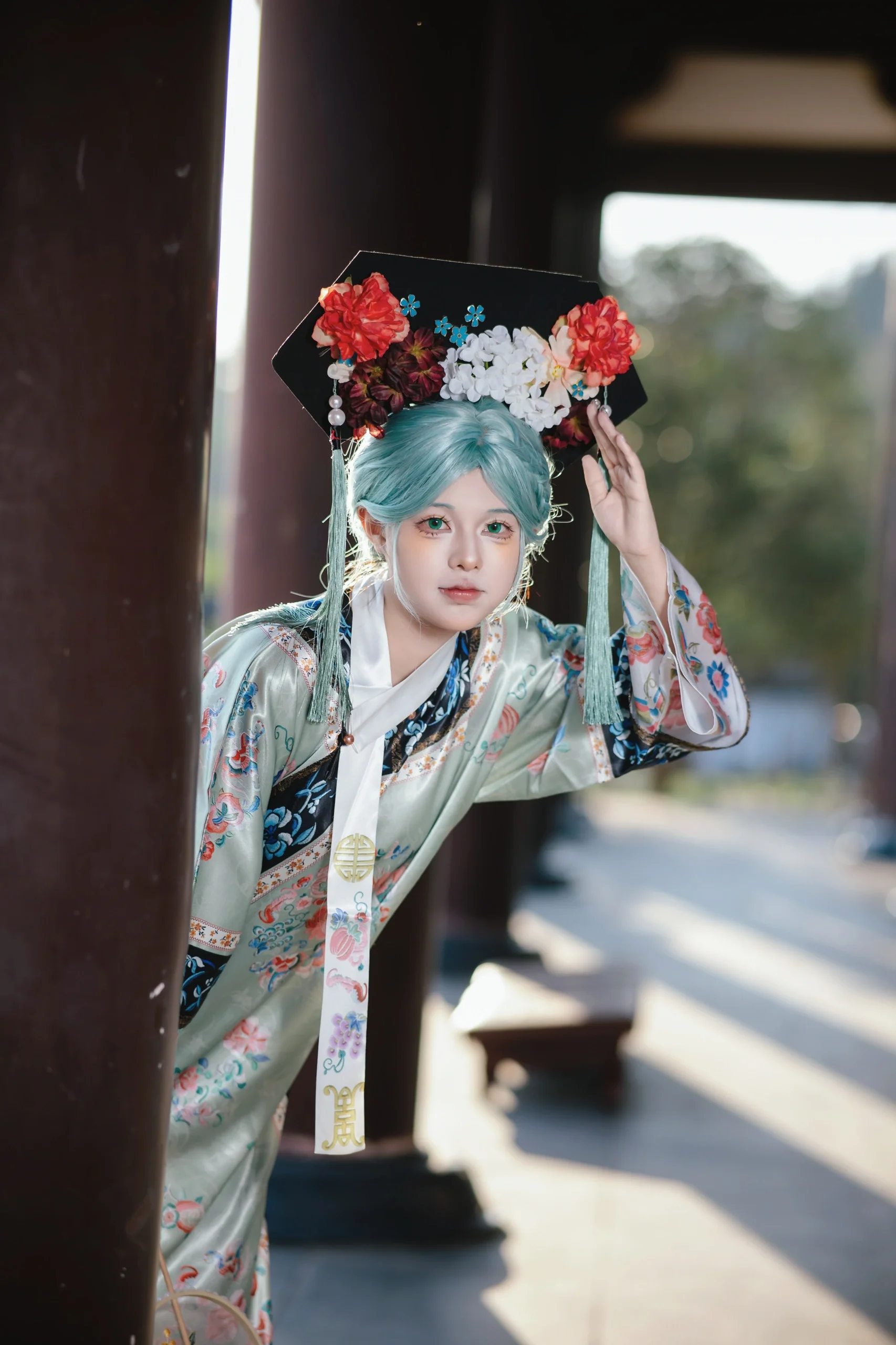 【初音ミクコスプレ】ボーカロイドシリーズのミントグリーンが映える美しい姿、新中国風服のチャイナドレス（旗袍）と二次元の融合 - 9 枚目