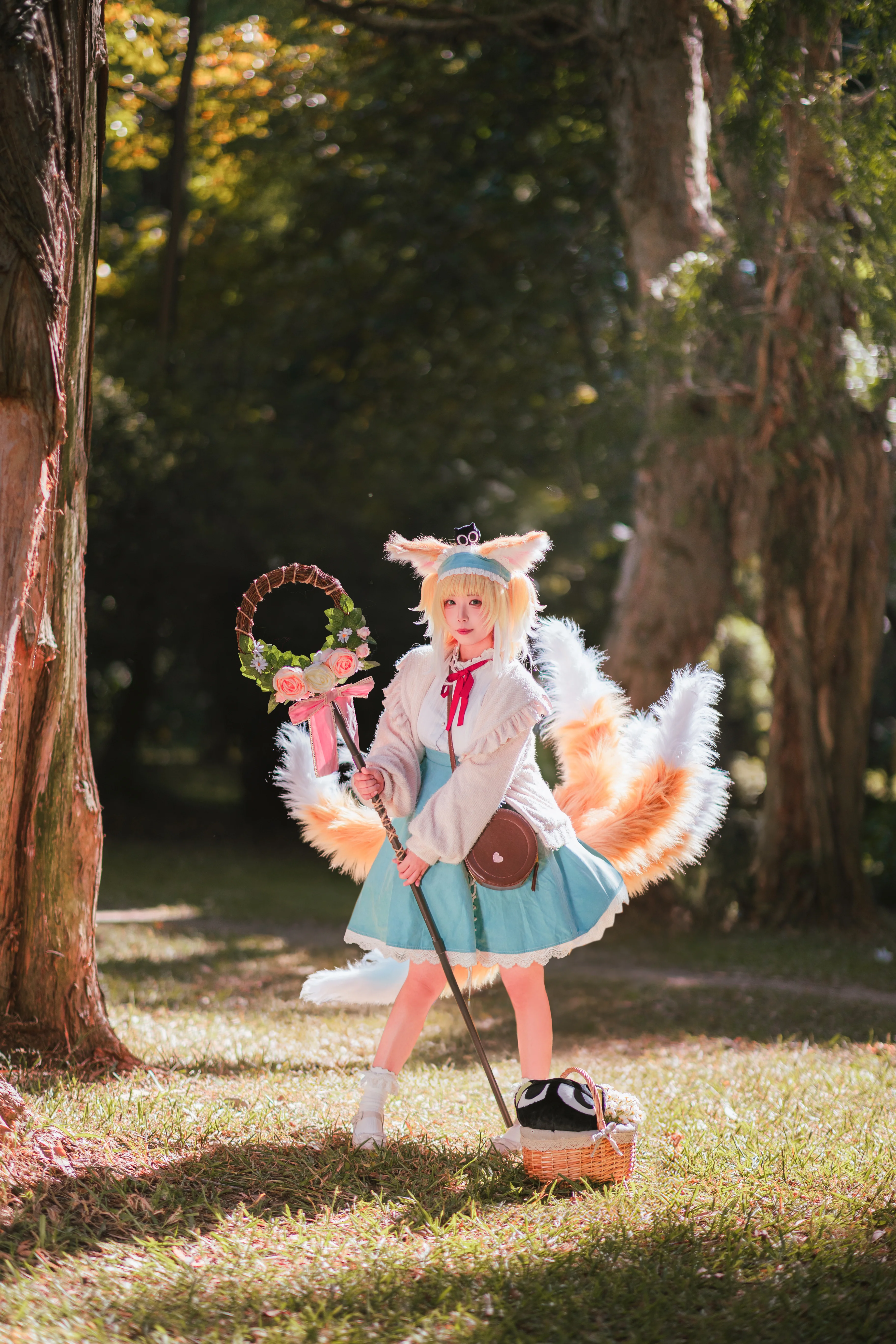 [Suzuran Cosplay] Arknights: Ode to Spring, Wandering Under the Giant Banyan Tree - Image 12