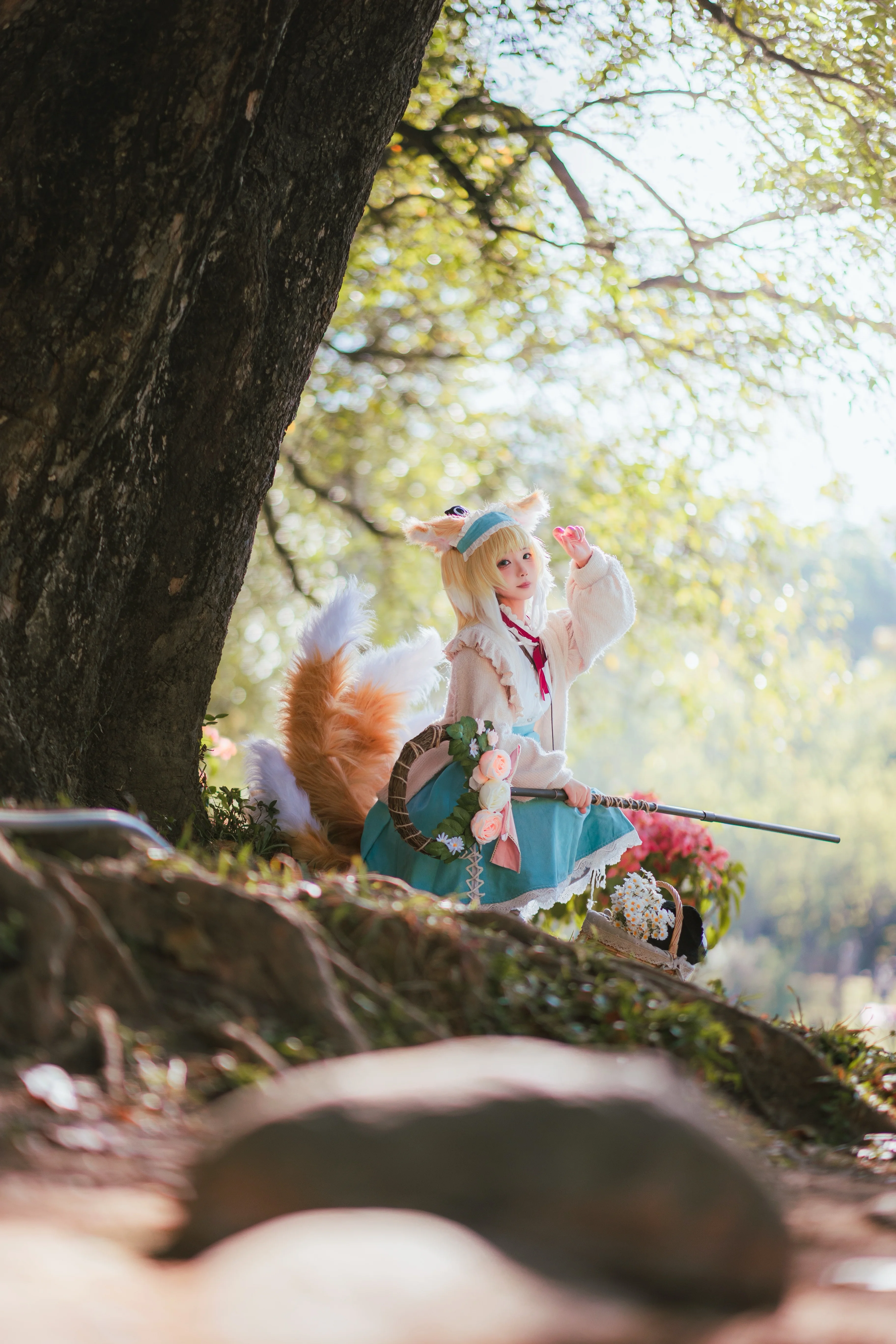[Suzuran Cosplay] Arknights: Ode to Spring, Wandering Under the Giant Banyan Tree - Image 6