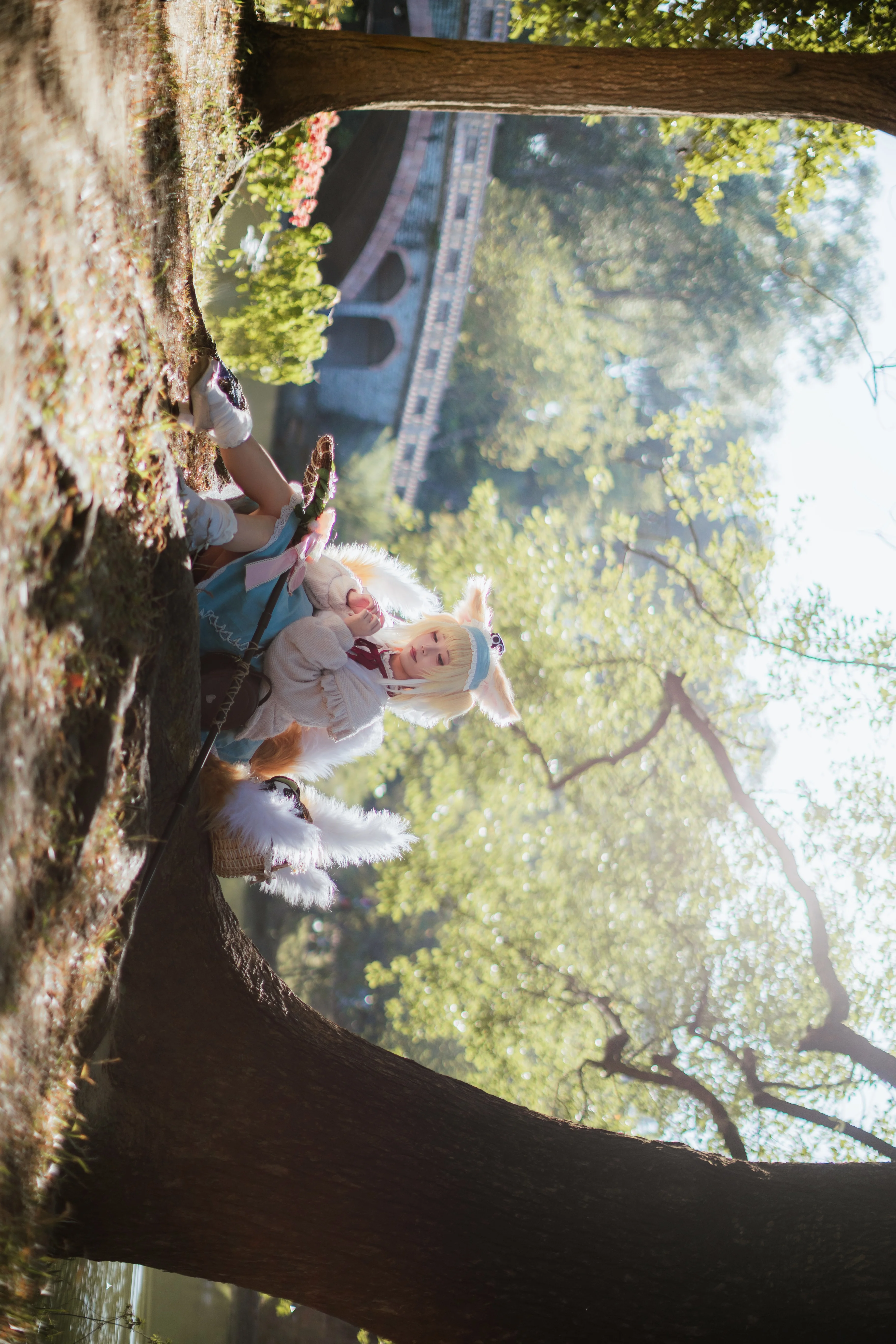 [Suzuran Cosplay] Arknights: Ode to Spring, Wandering Under the Giant Banyan Tree - Image 9