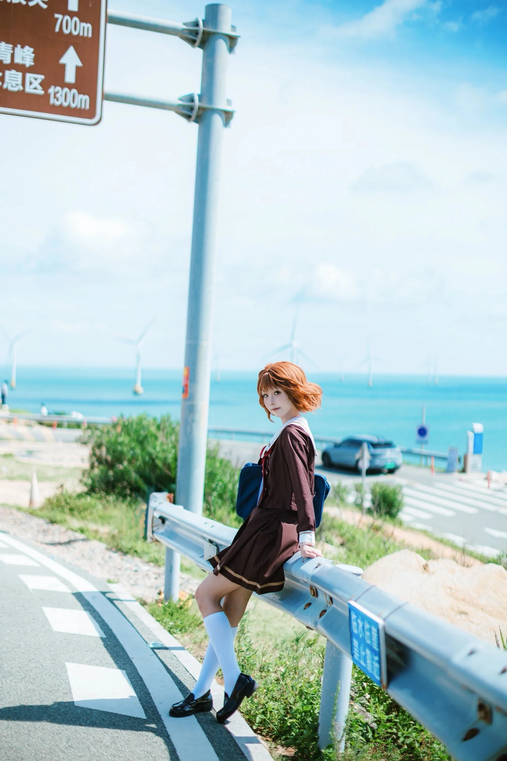 【黃前久美子cos】放學後的藍天與鐵道口，帶著上低音號打卡海濱街道 - 第 9 張