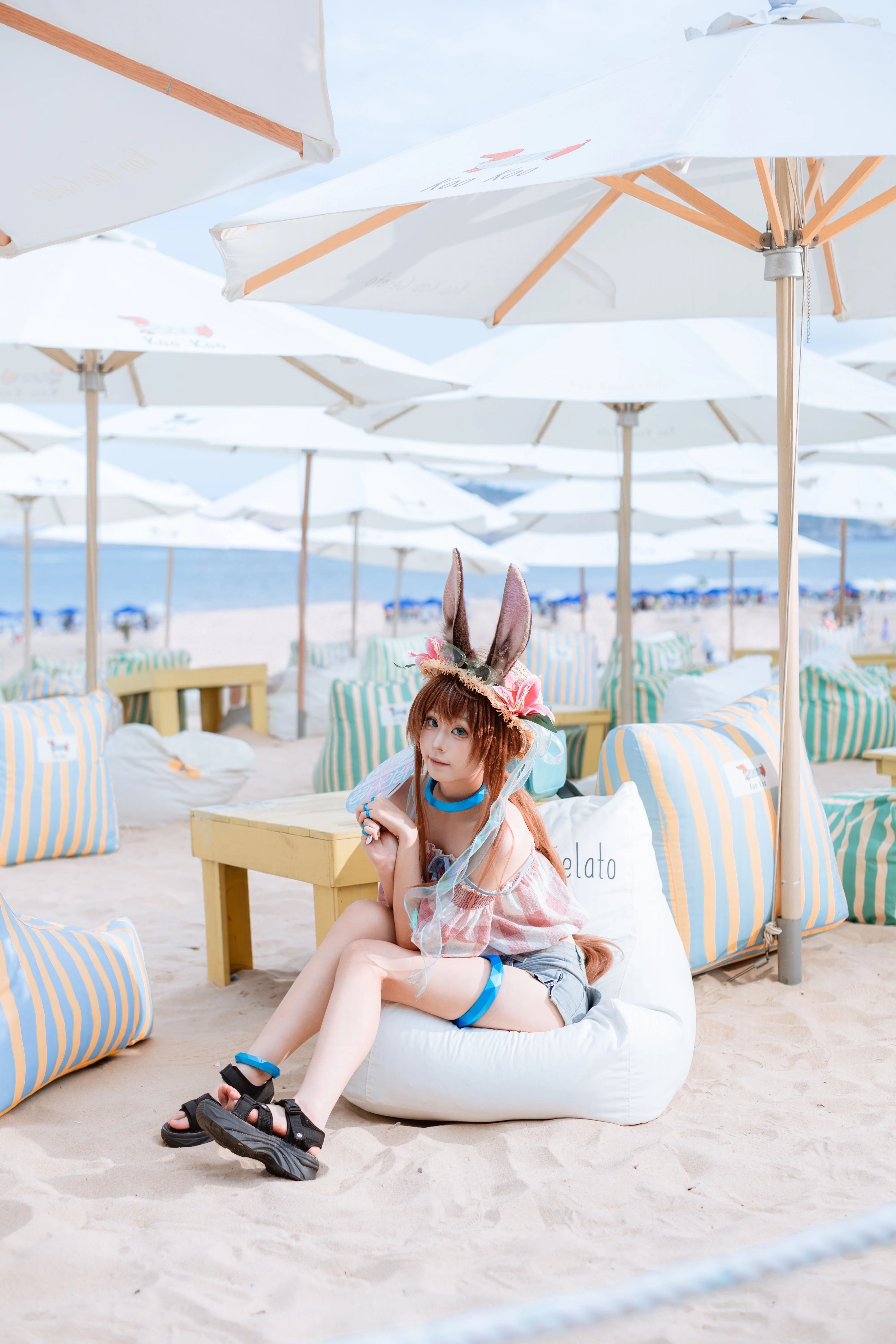 【阿米娅cos】夏日海滩的清爽，阳光下的火蓝之心 - 第 11 张