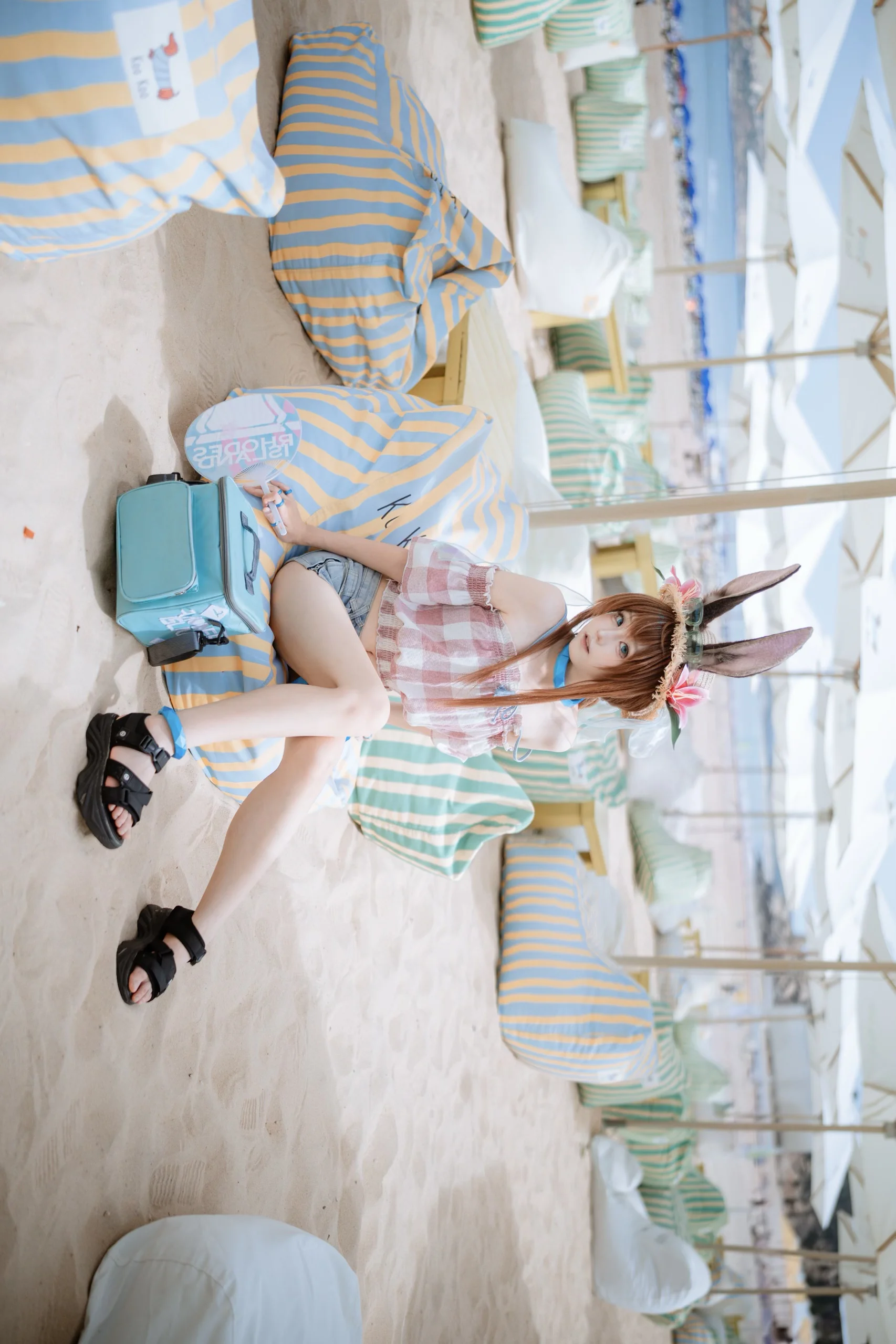 【阿米娅cos】夏日海滩的清爽，阳光下的火蓝之心 - 第 17 张
